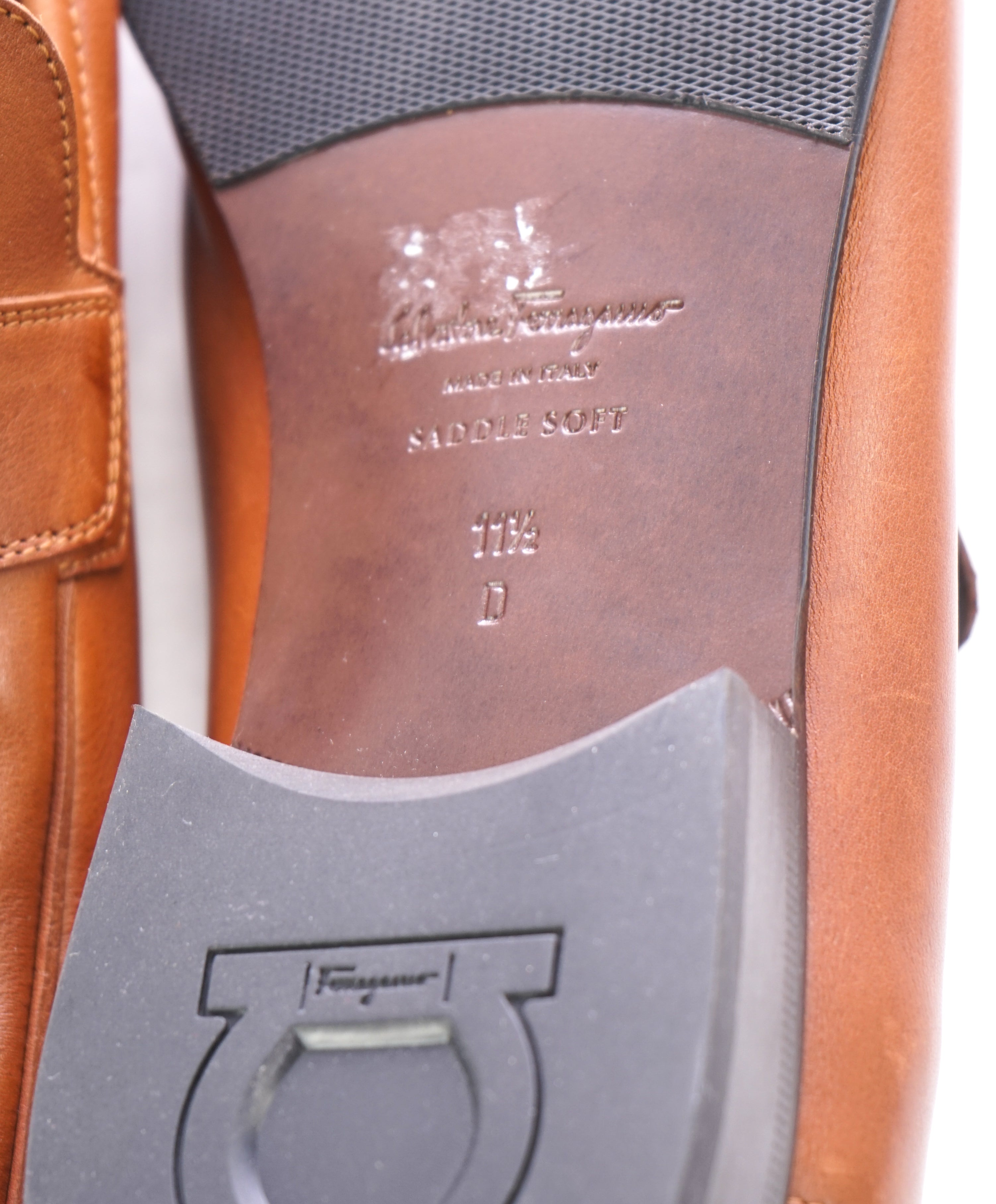 SALVATORE FERRAGAMO - Supple Leather Brown Penny Loafers Sleek Silhouette - 11.5 D