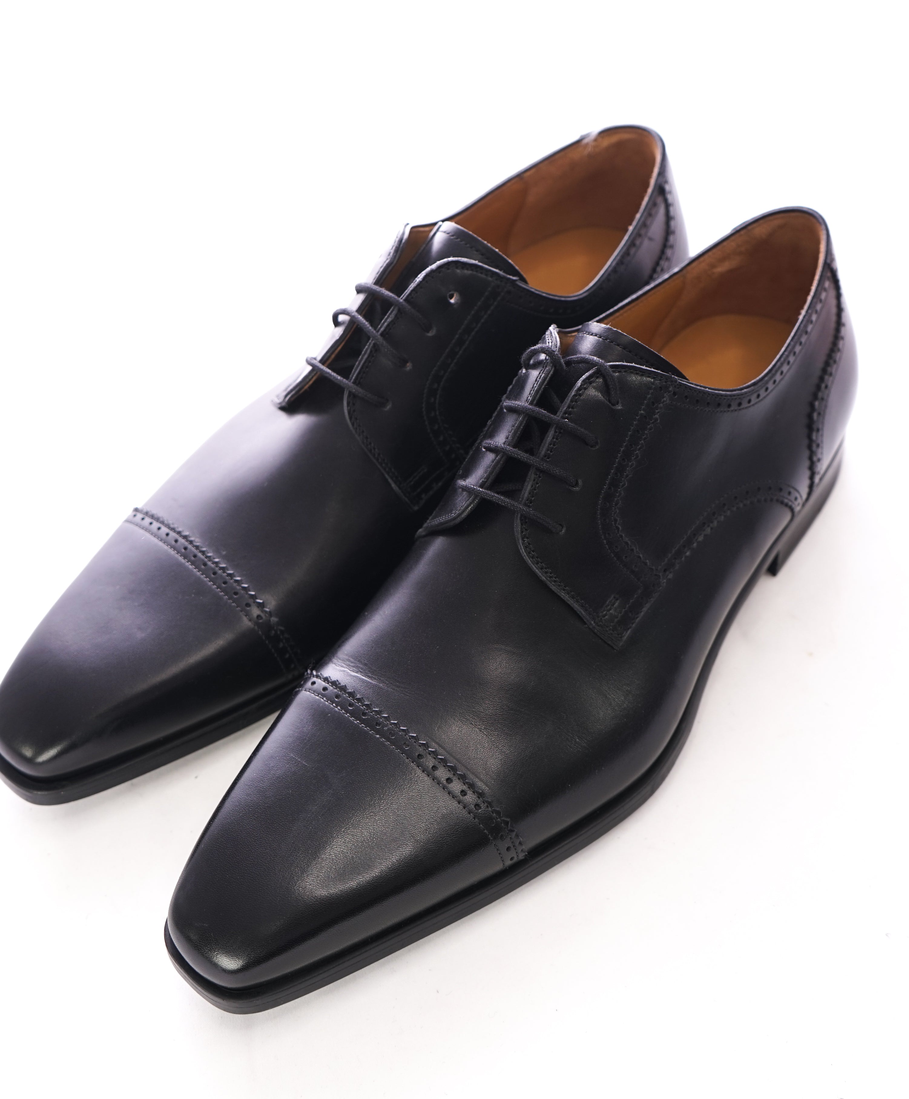 MAGNANNI - Slim Silhouette Detailed Black Cap-Toe Oxfords - 9