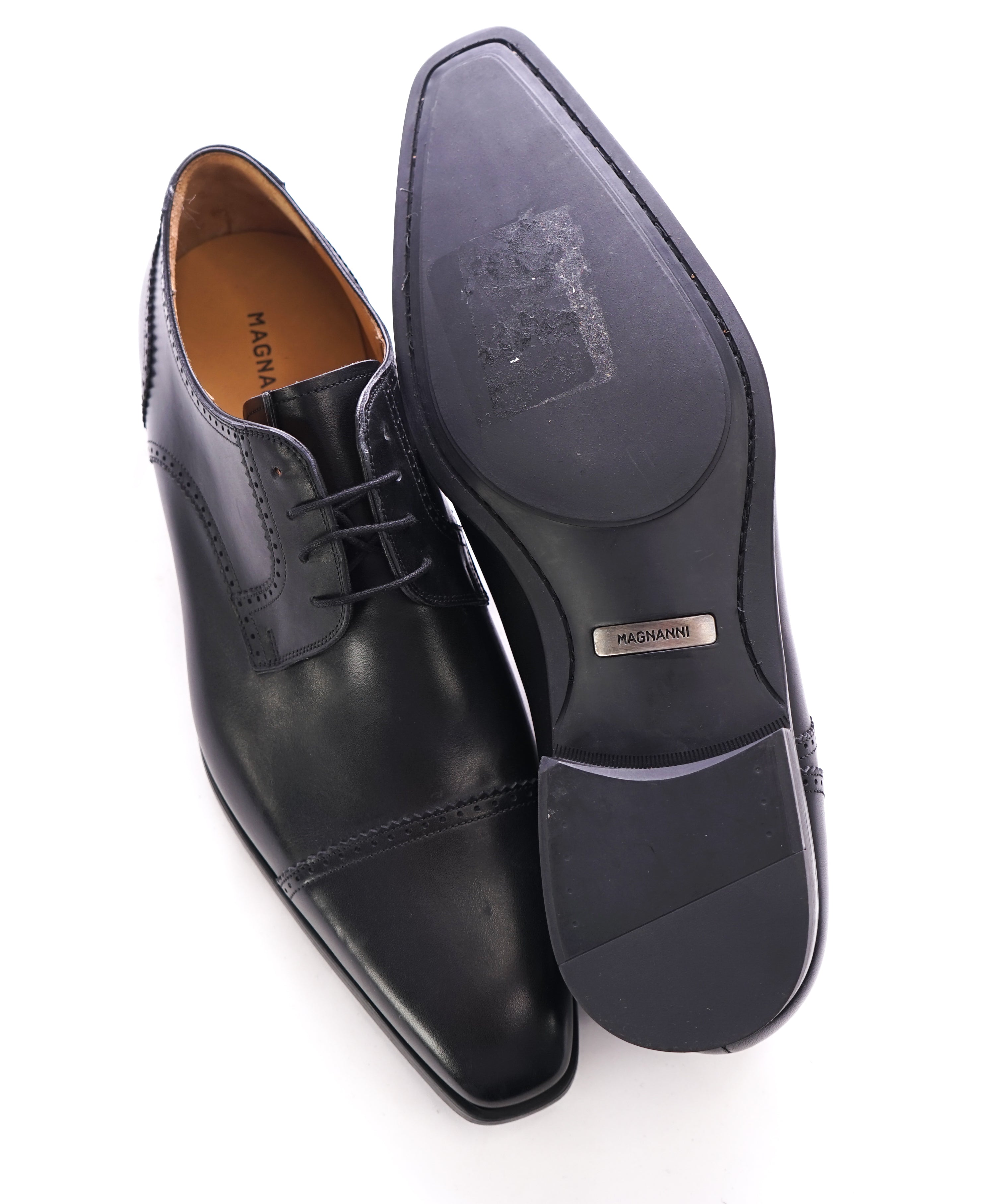 MAGNANNI - Slim Silhouette Detailed Black Cap-Toe Oxfords - 9