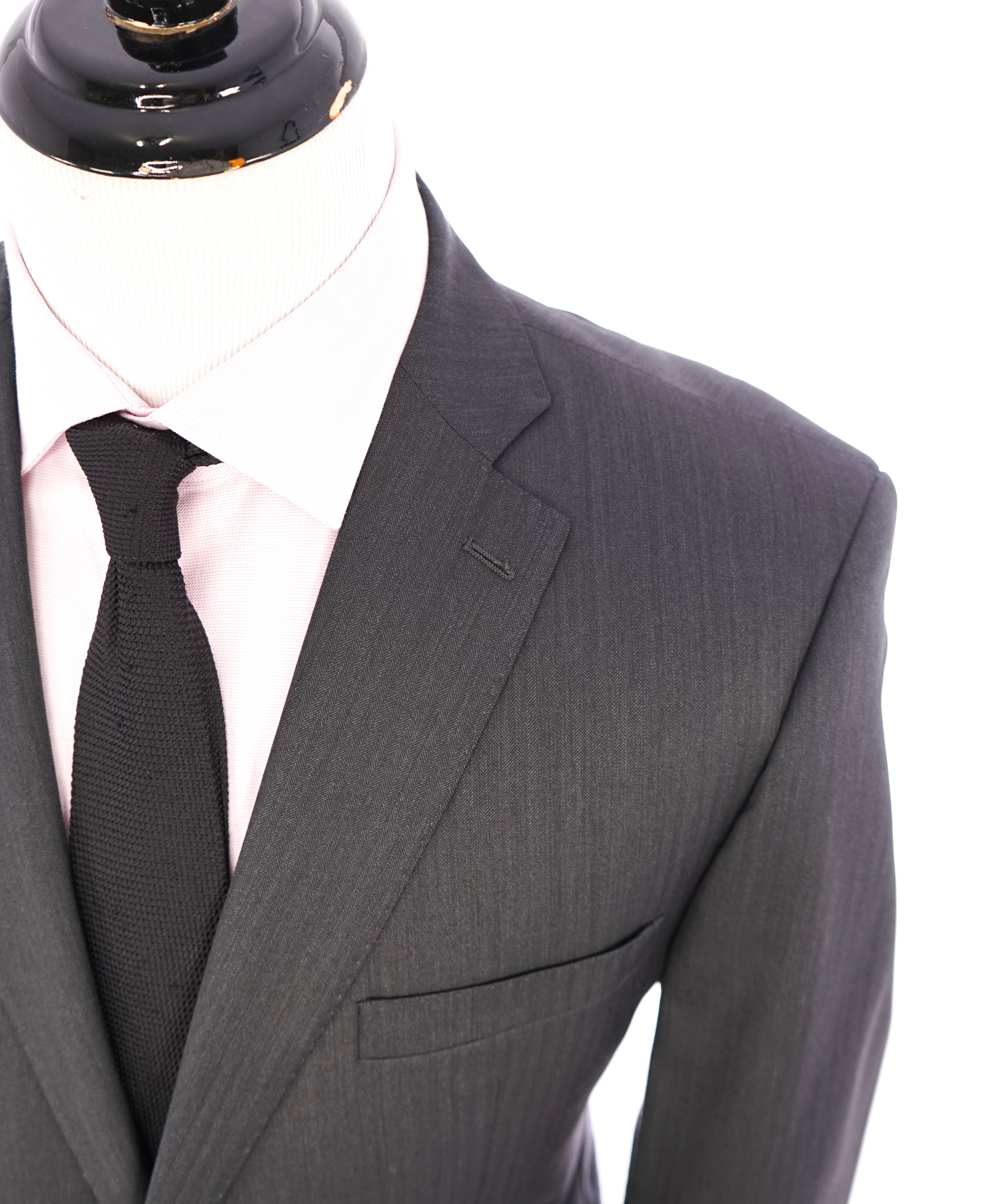 ERMENEGILDO ZEGNA - By SAKS FIFTH AVENUE Herringbone Gray Suit - 44R