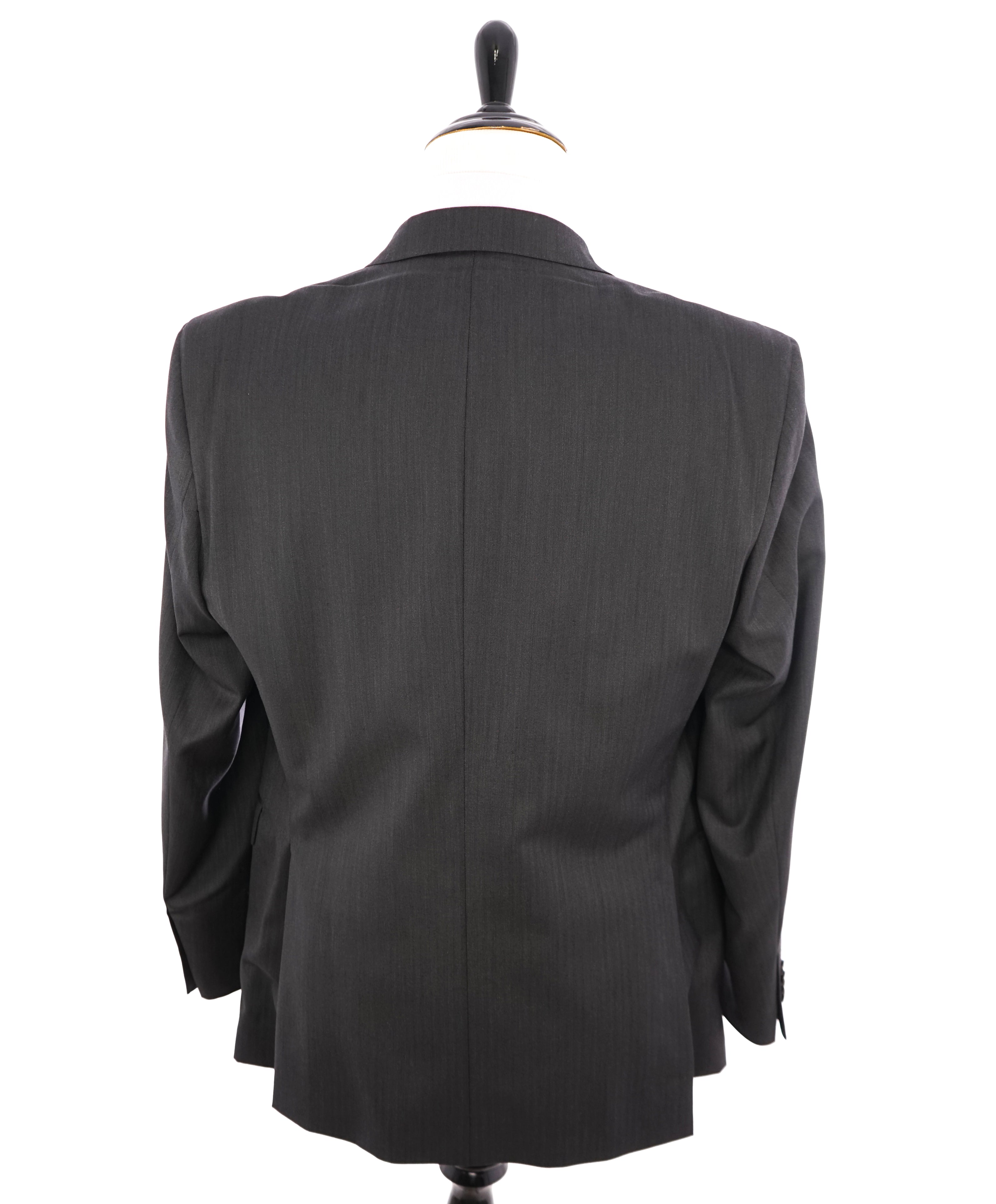 ERMENEGILDO ZEGNA - By SAKS FIFTH AVENUE Herringbone Gray Suit - 44R