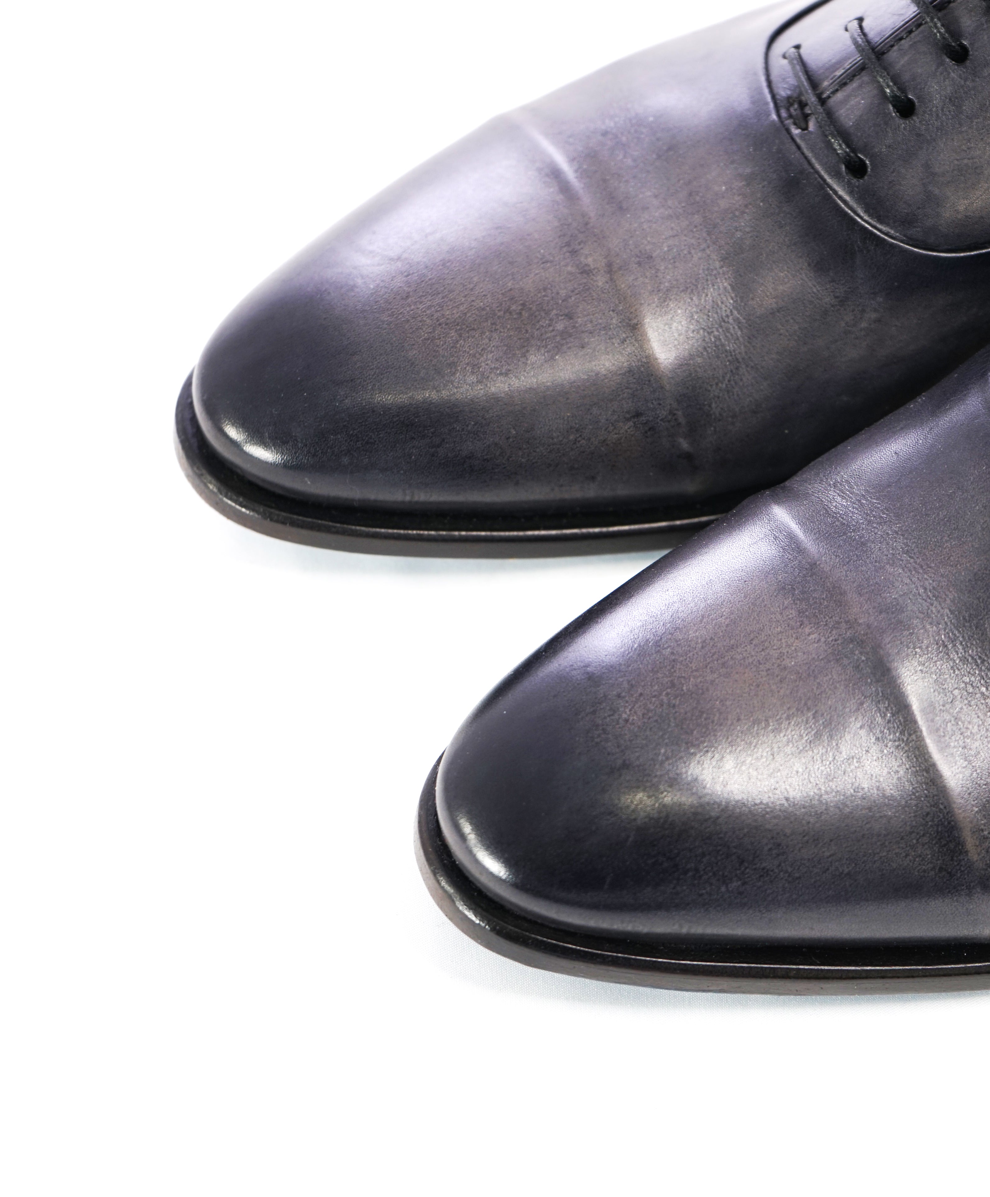 SUTOR MANTELLASSI - "Wholecut" Gray Slim Silhouette Oxford - 9 W US