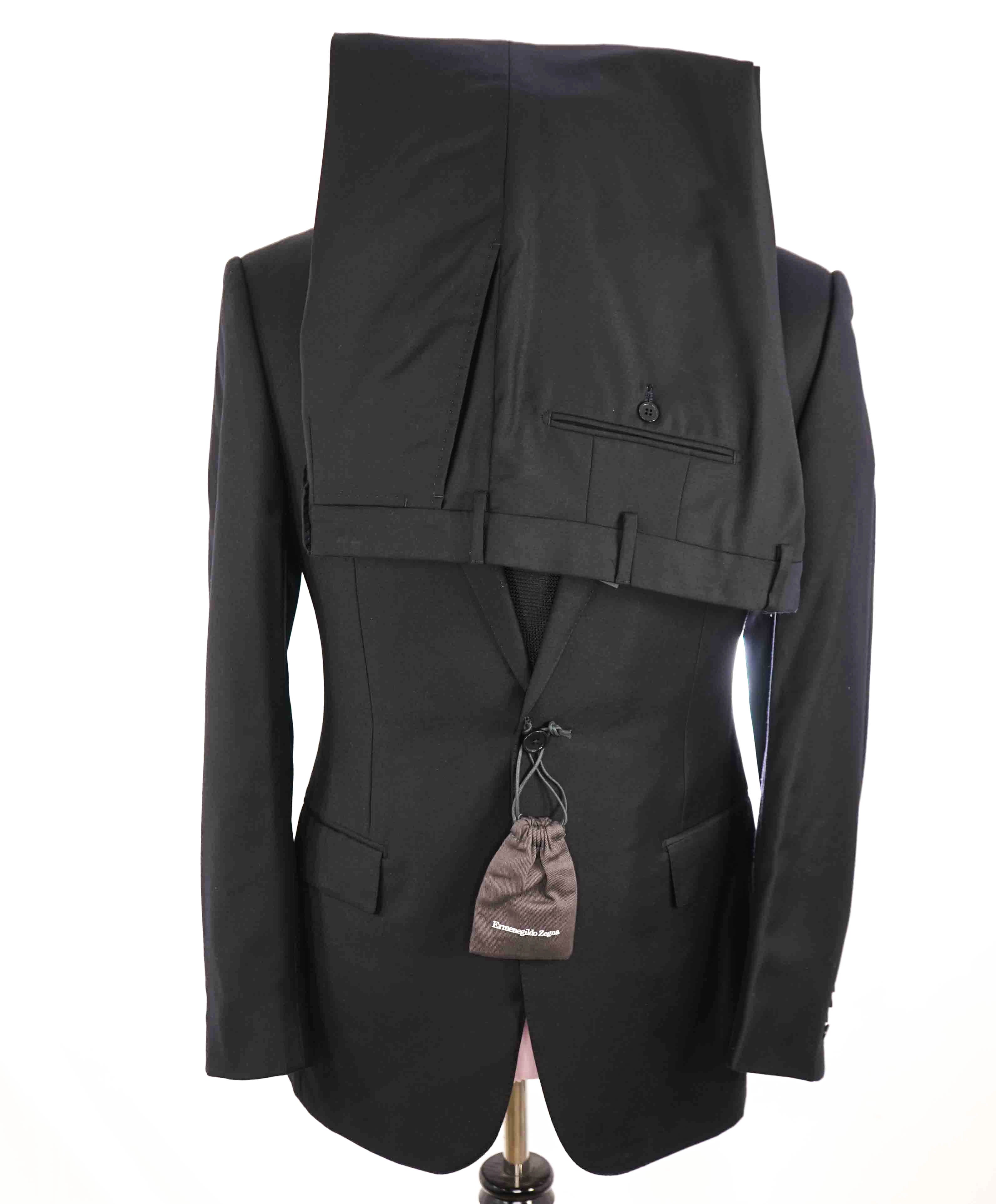 $3,995 ERMENEGILDO ZEGNA -"TROFEO" MILANO Black CLOSET STAPLE Suit - 42R