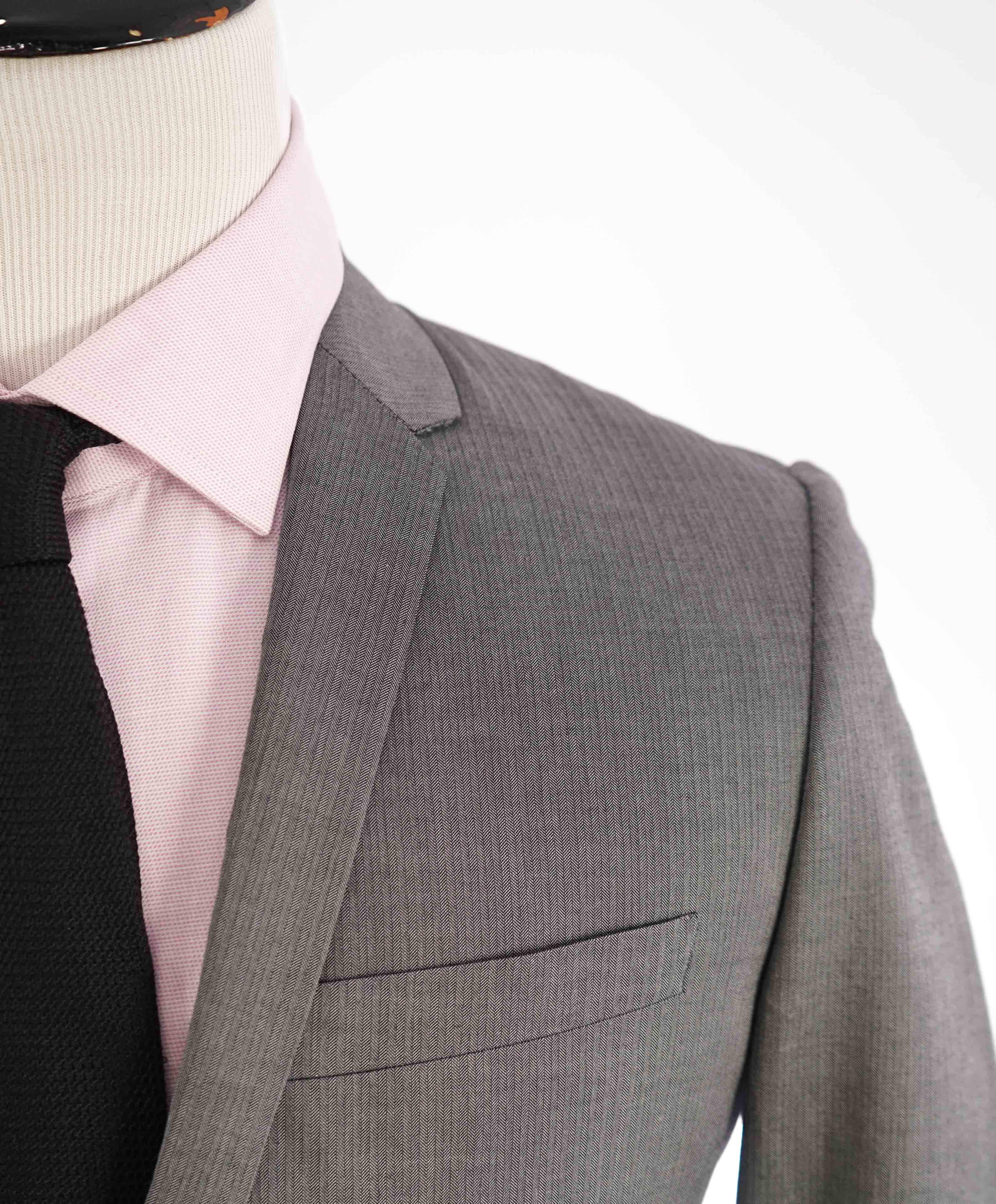 $2,400 DIOR - Christian Dior Cotton / SILK Gray Skinny Lapel Blazer - 38L