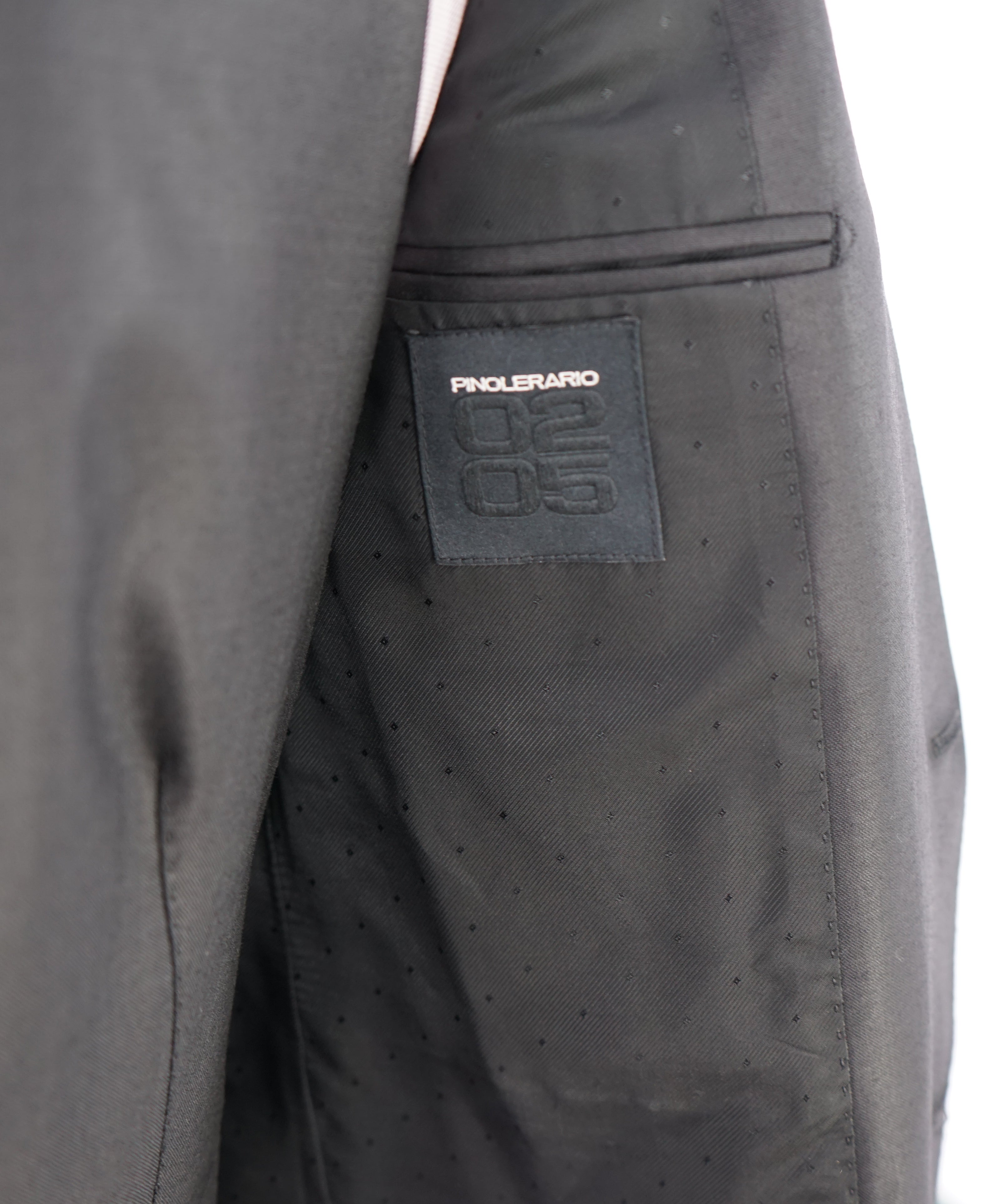 PINO LERARIO 02-05 - By TAGLIATORE 3-Piece Black Slim Sharkskin Suit - 42R