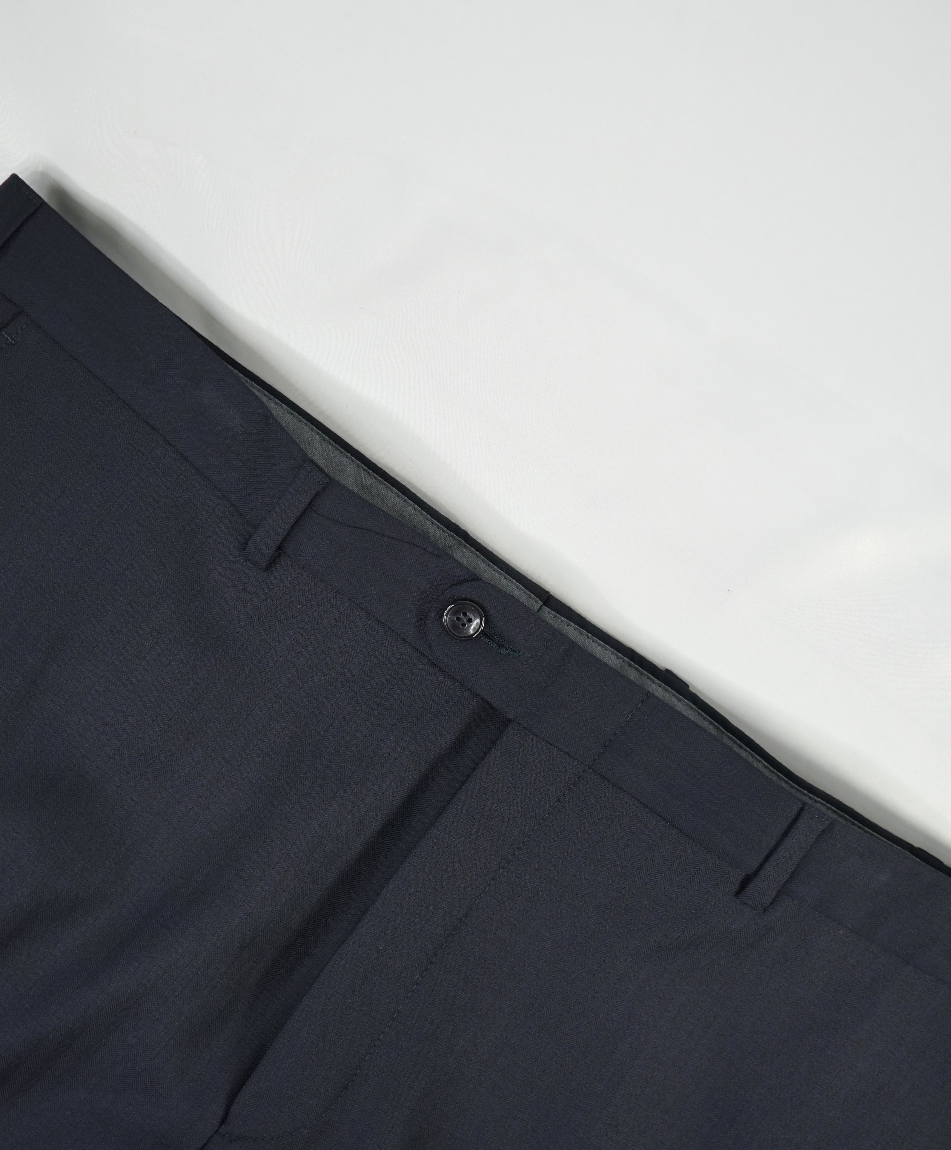 HICKEY FREEMAN - Navy Micro Herringbone Wool Flat Front Dress Pants - 32W