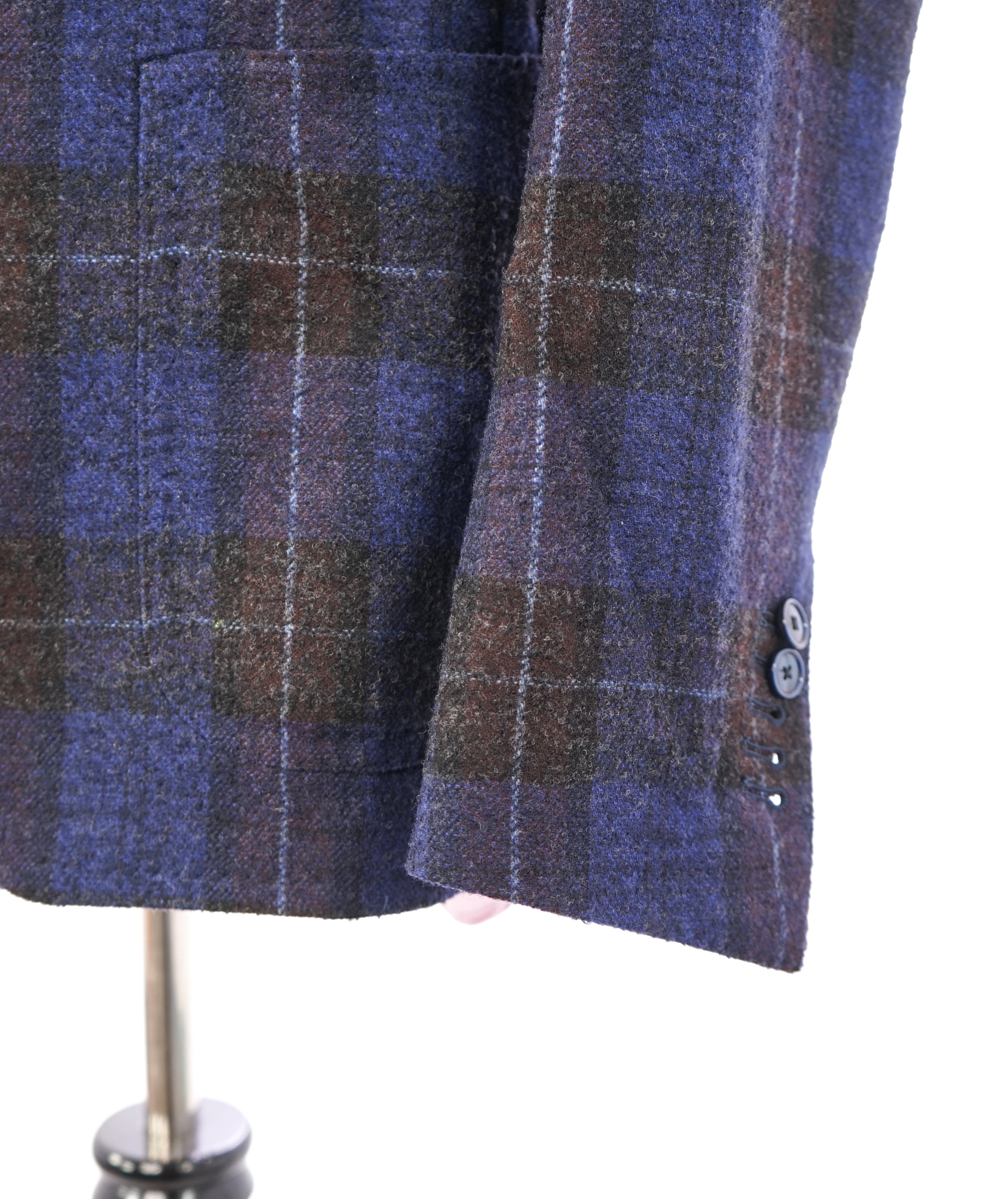 TAGLIATORE - Wide Peak Lapel Brown/Blue Bold Plaid Blazer 5-Button - 38R