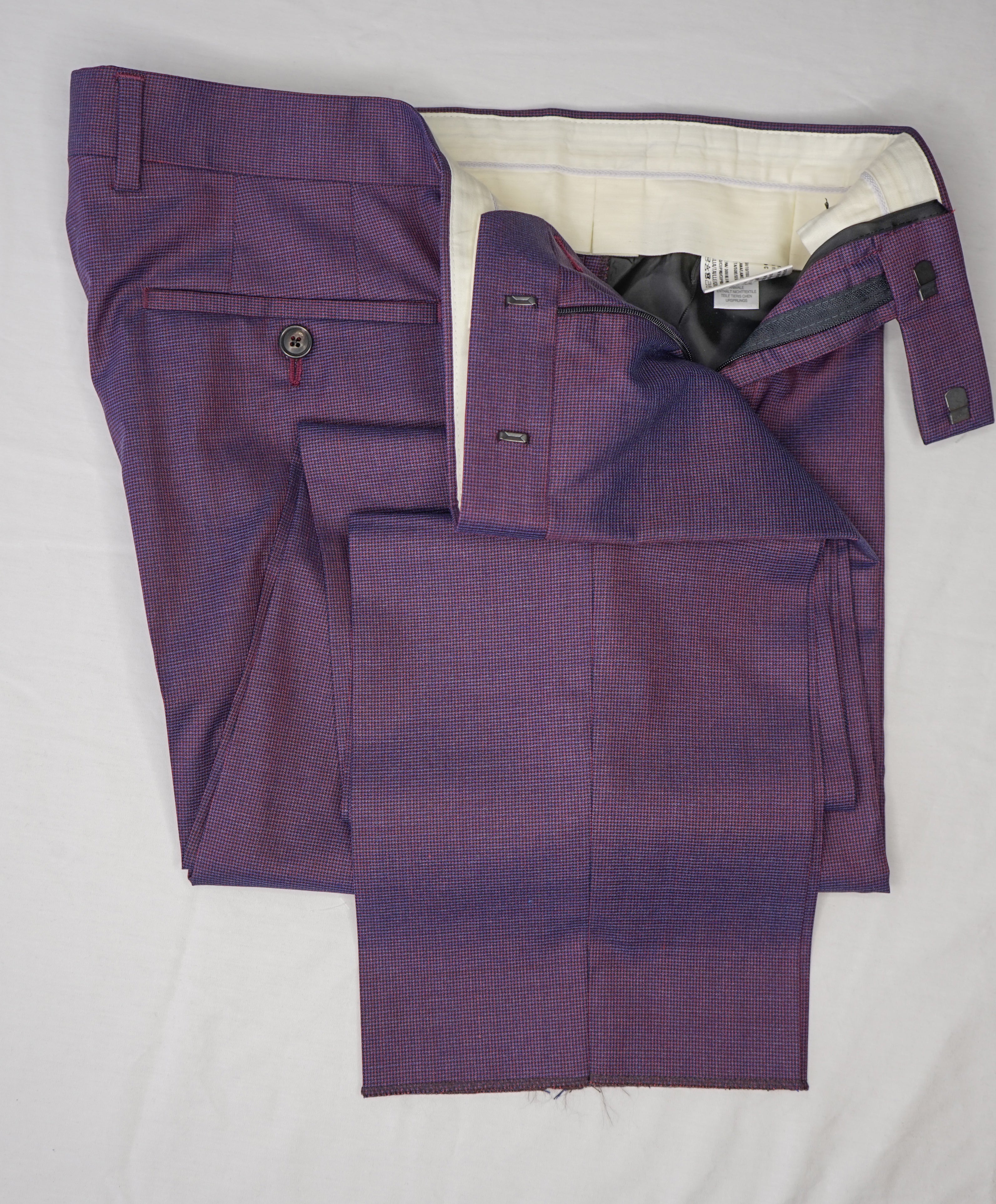 PAUL SMITH - Burgundy Micro Houndstooth "SOHO Fit" WOOL/SILK Suit - 40R