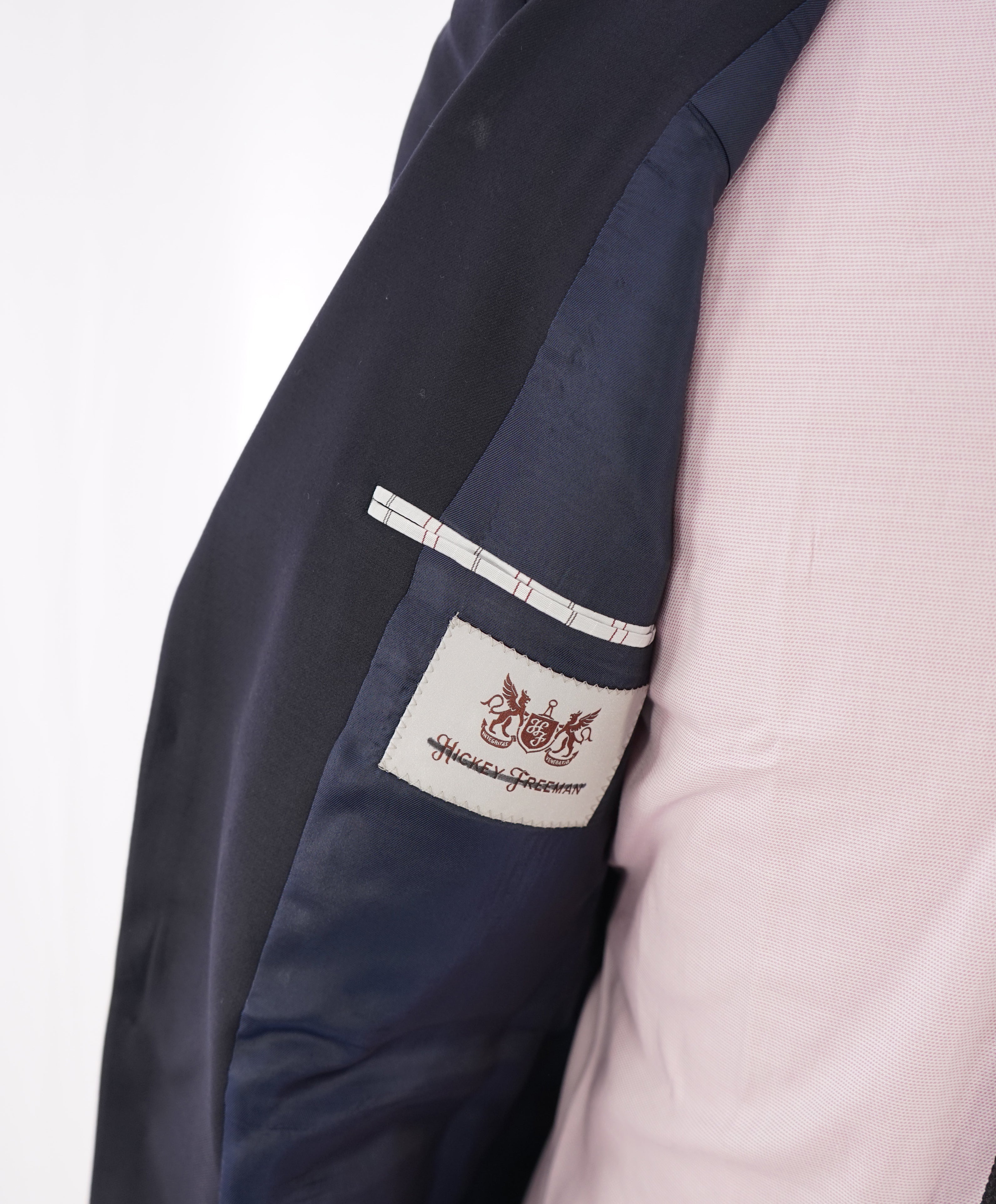 HICKEY FREEMAN - Classic Navy Blazer W Gold Buttons "Milburn ii" - 40R