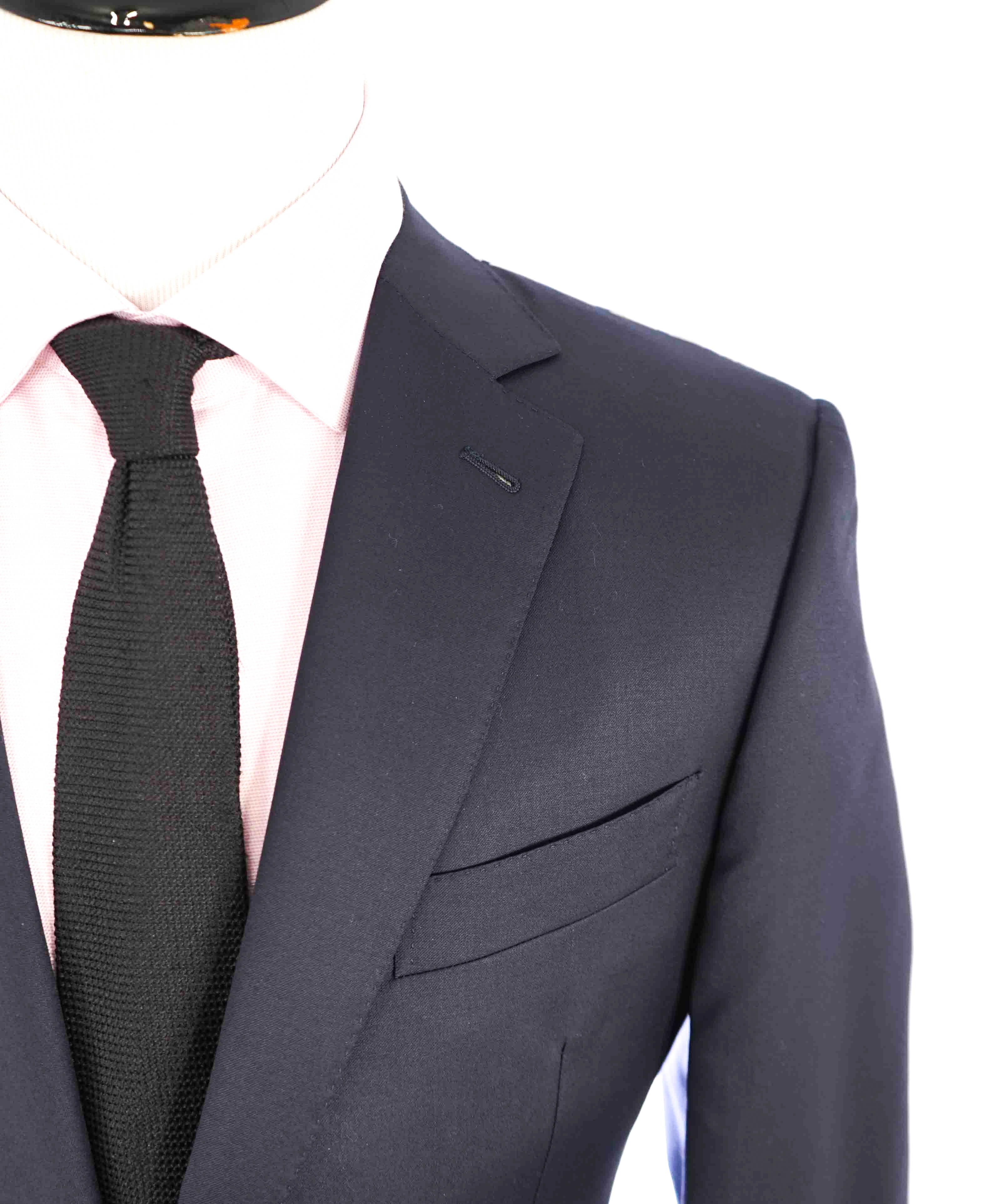 $3,250 ERMENEGILDO ZEGNA - "MICRONSPHERE" *Closet Staple* Navy Suit - 40L