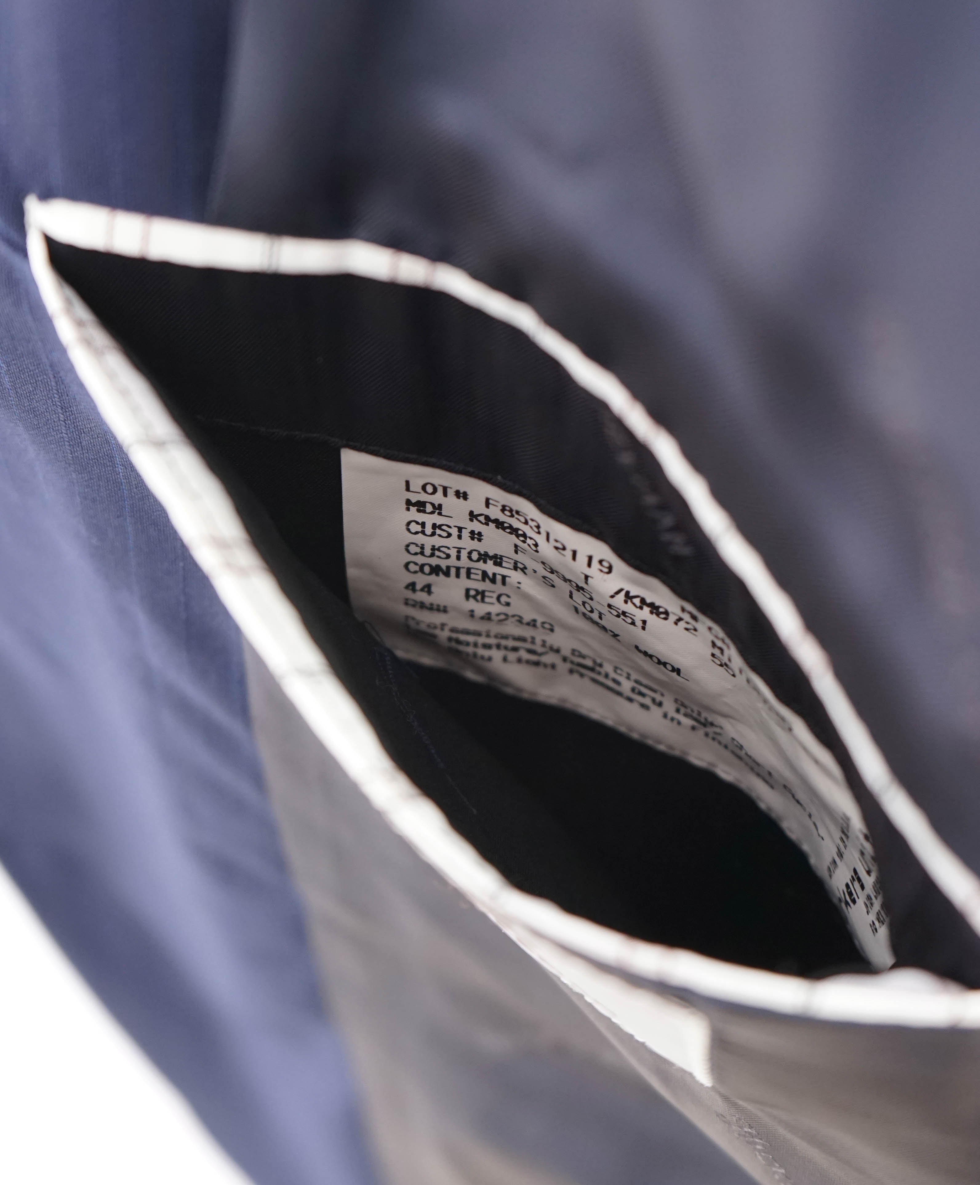 HICKEY FREEMAN - Blue on Blue Pencil Stripe Wool "Milburn ii" Suit USA - 44R