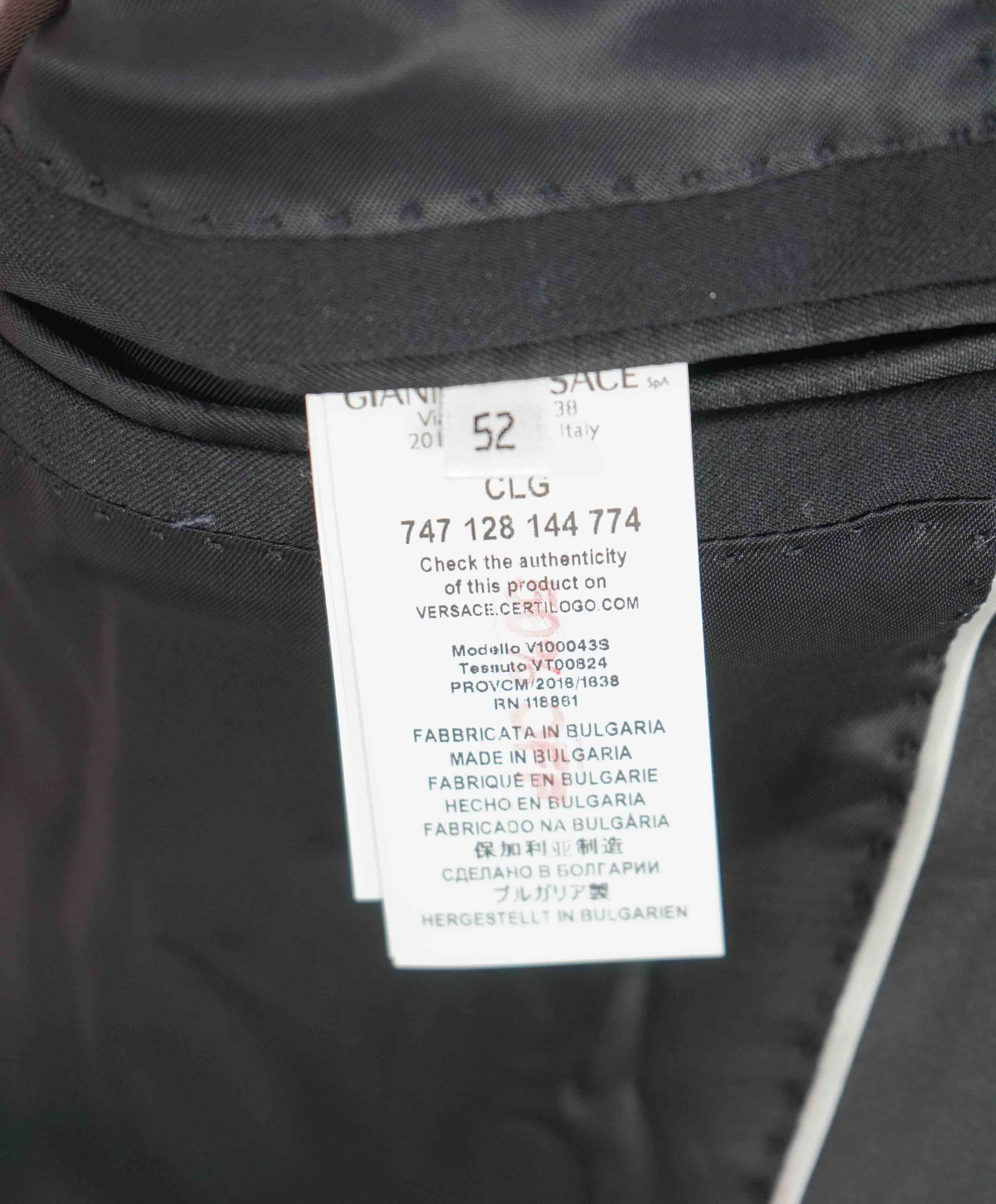 $1,195 VERSACE COLLECTION - Black PEAK LAPEL TuxDinner Jacket Blazer - 42R