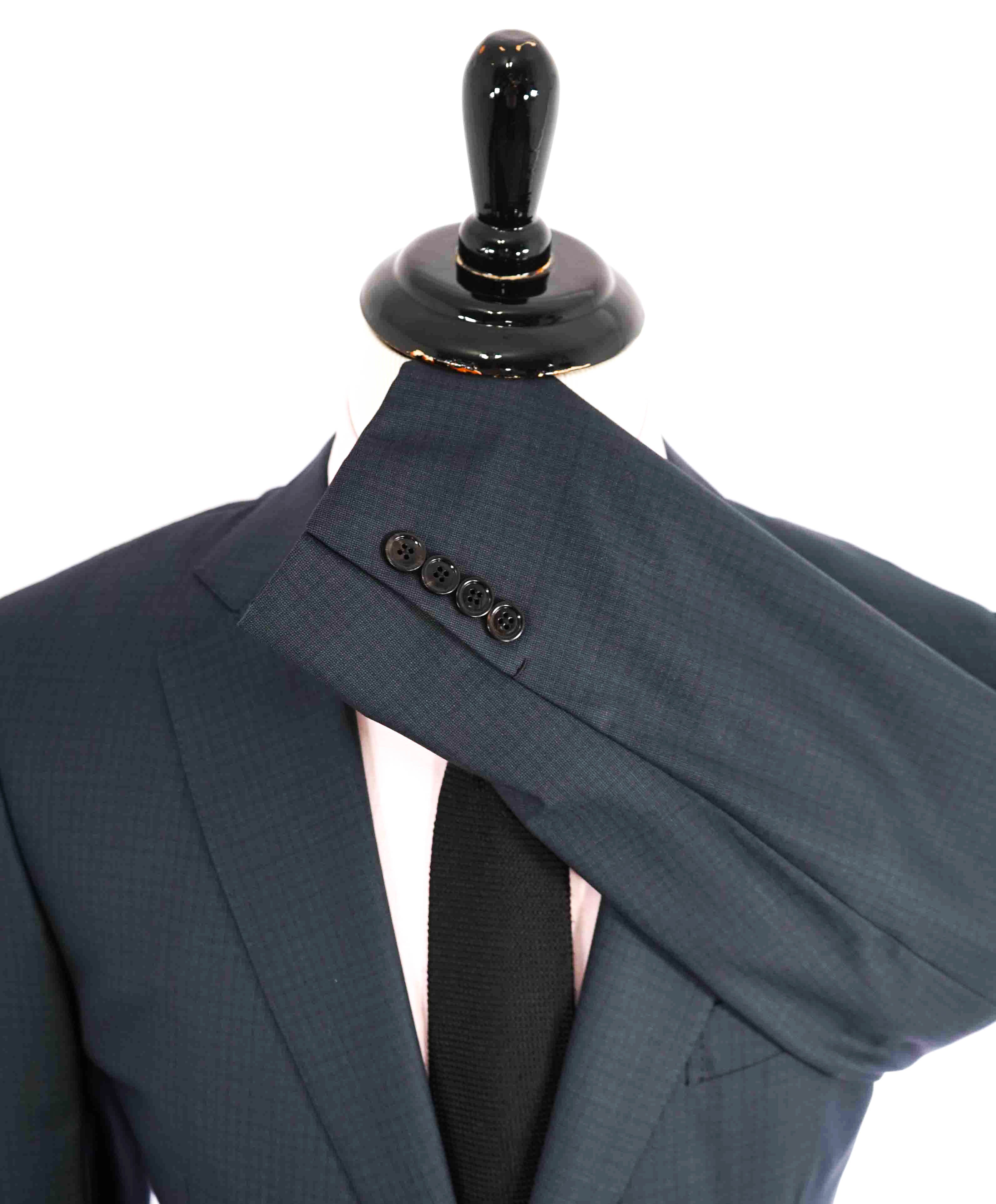 $4,690 ERMENEGILDO ZEGNA -"TROFEO 600" SILK Blue CLOSET STAPLE Suit - 46R