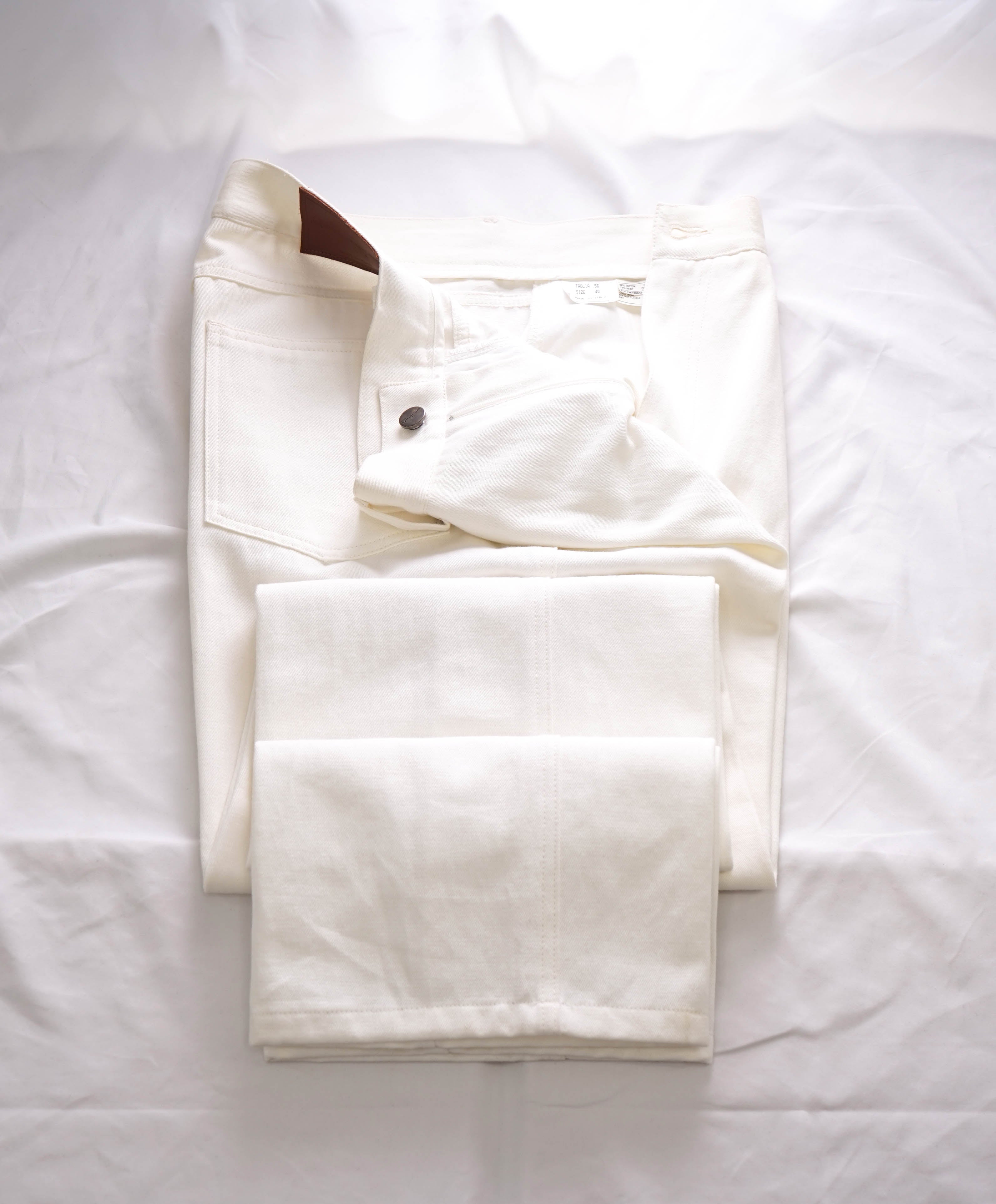 SALVATORE FERRAGAMO - LEATHER LOGO Cotton/Linen Jeans Pants - 32W (50 EU)