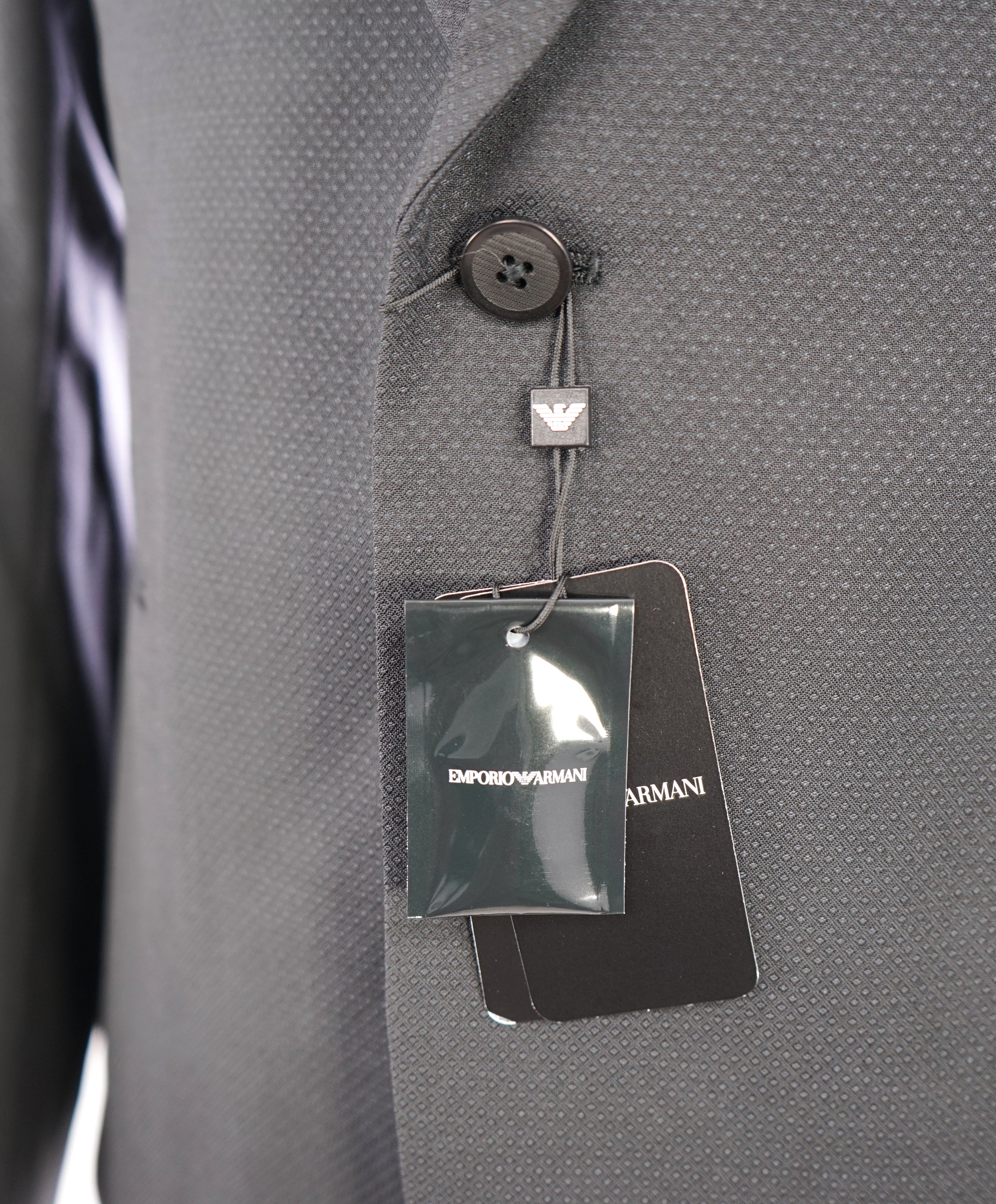 EMPORIO ARMANI - "M LINE" Drop 8 Made In Italy Geometric 1-Button Suit - 42S