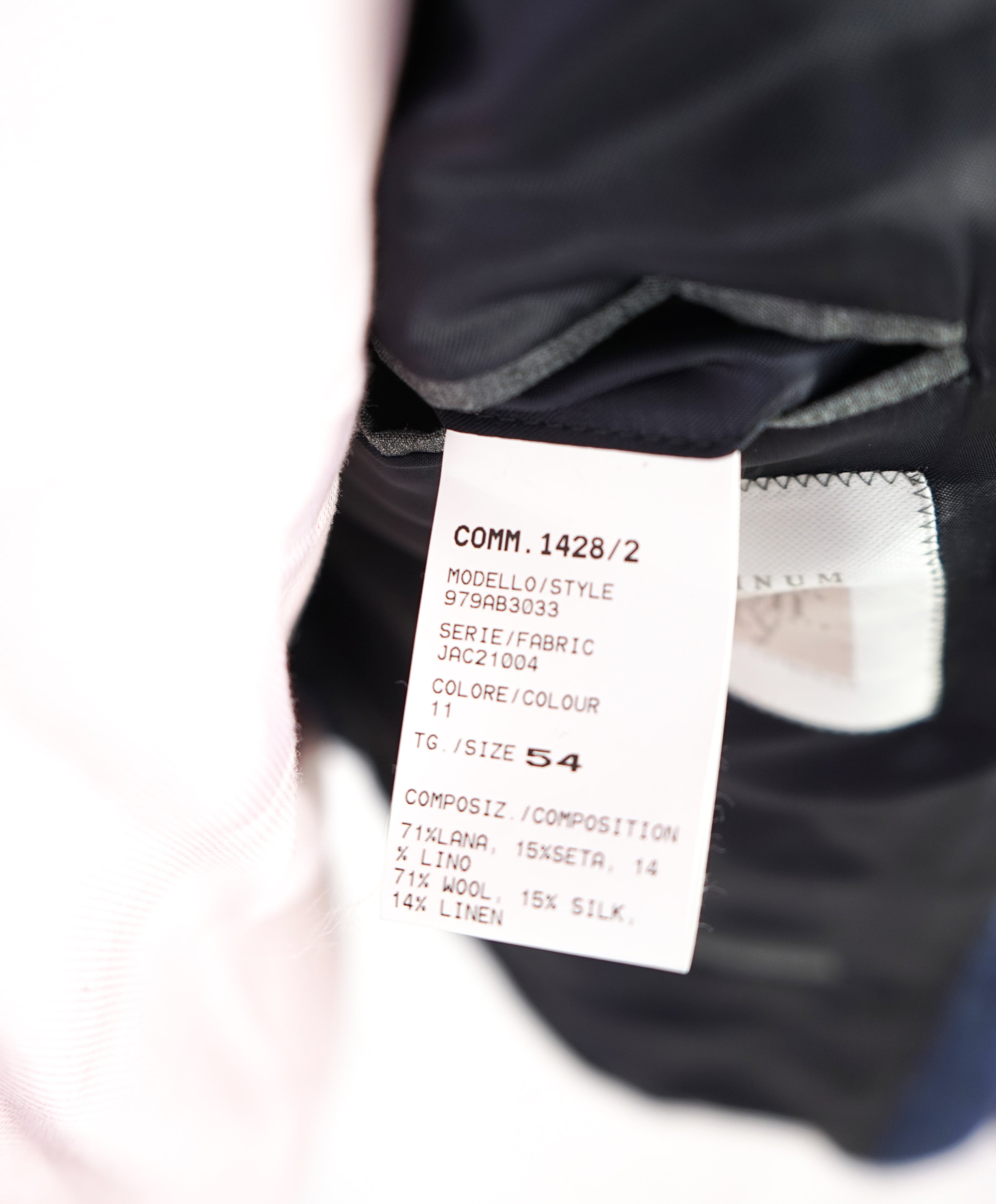 ELEVENTY - "PLATINUM" Hand Made Double Breasted Blue SILK/LINEN Suit - 44R