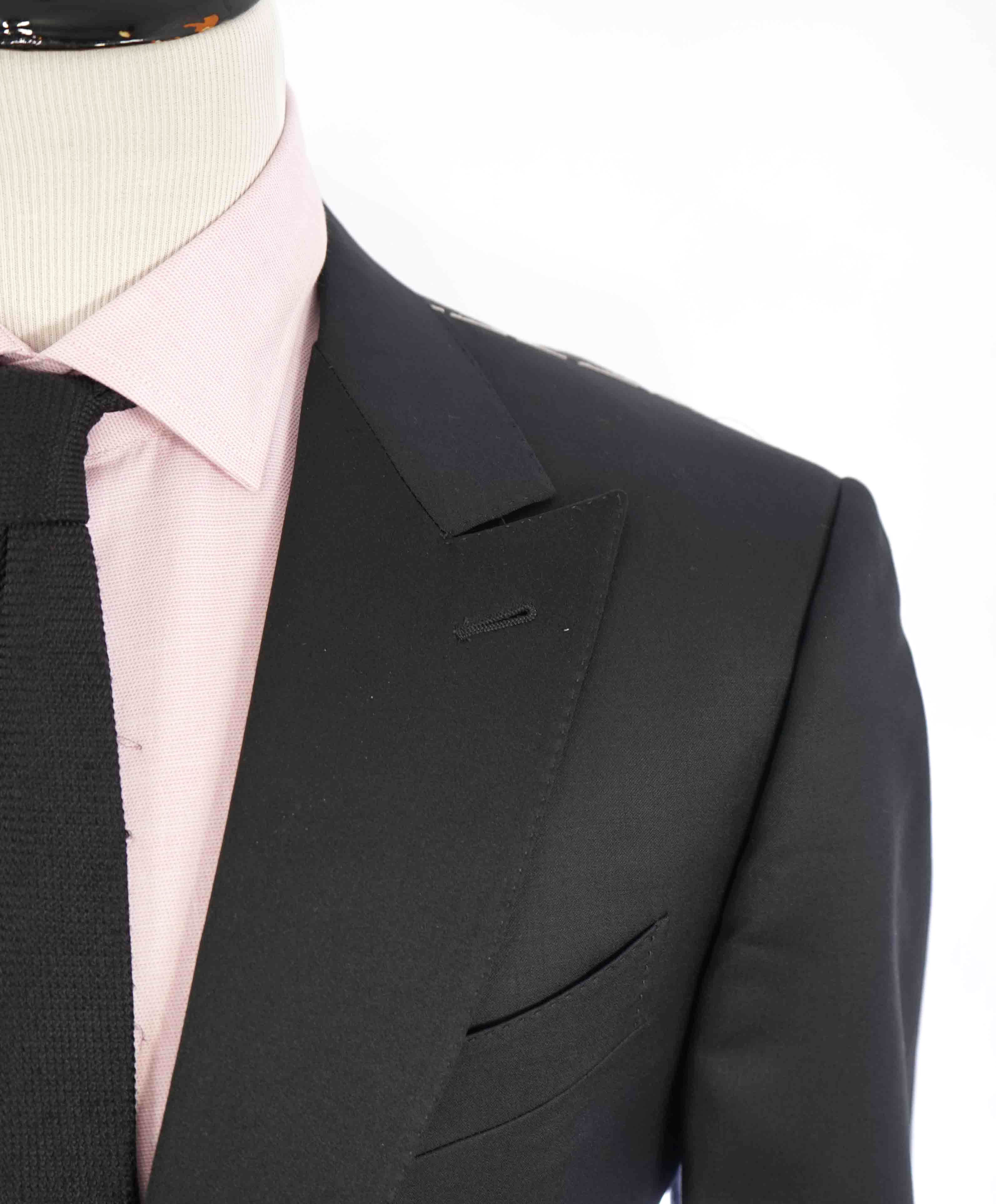 $3,995 ERMENEGILDO ZEGNA -"MICRONSPHERE MILA" PEAK LAPEL Tuxedo - 46L