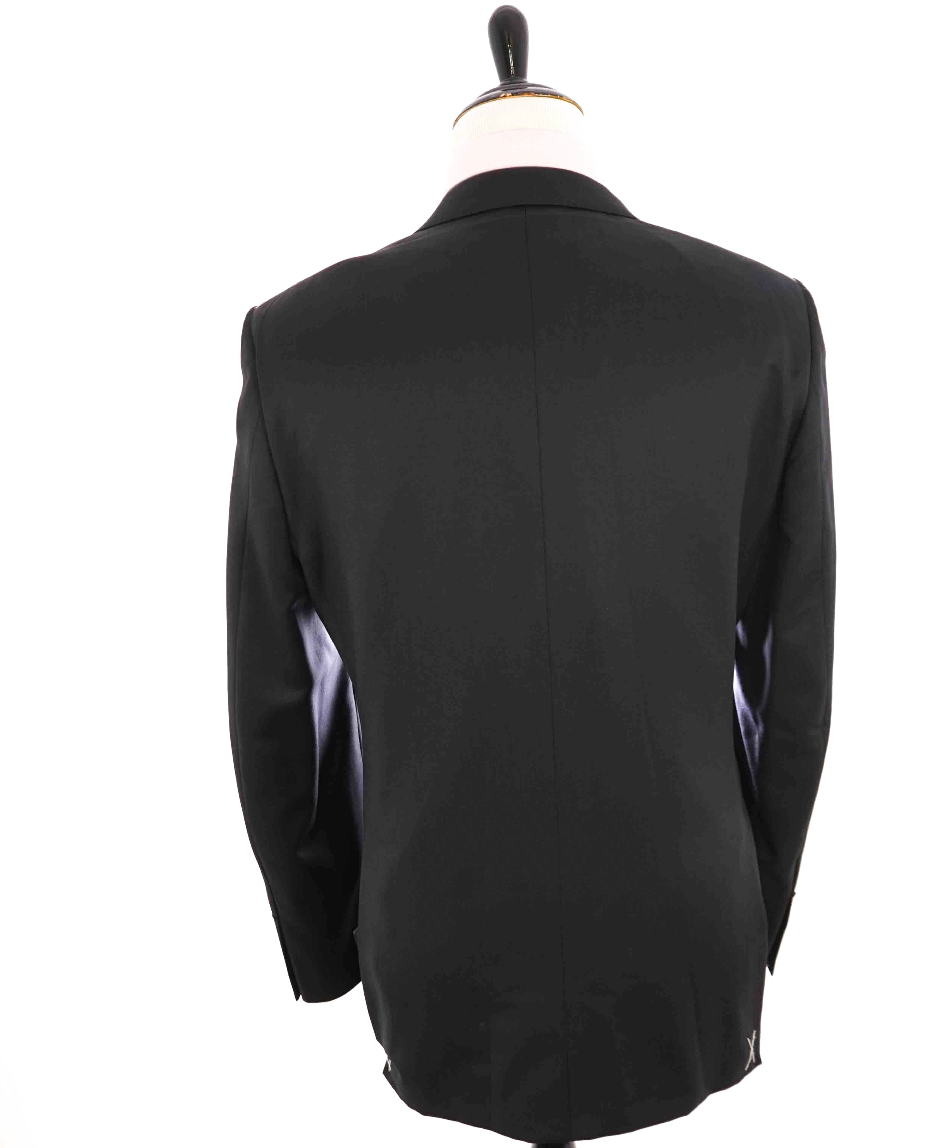 $3,995 ERMENEGILDO ZEGNA -"MICRONSPHERE MILA" PEAK LAPEL Tuxedo - 46L