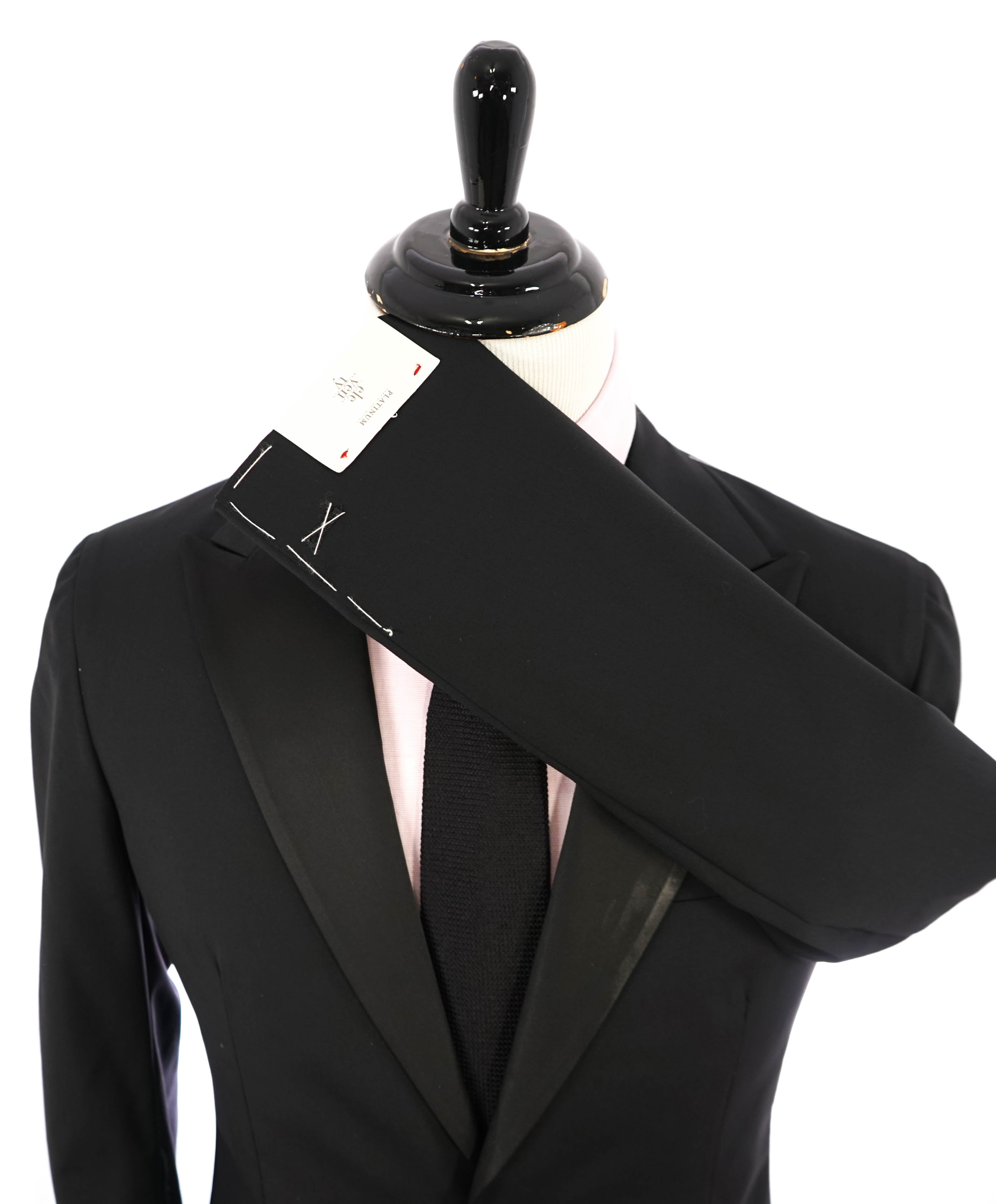 ELEVENTY - By LORO PIANA "ZELANDER" Black Peak Lapel Tuxedo - 40 (50 EU)