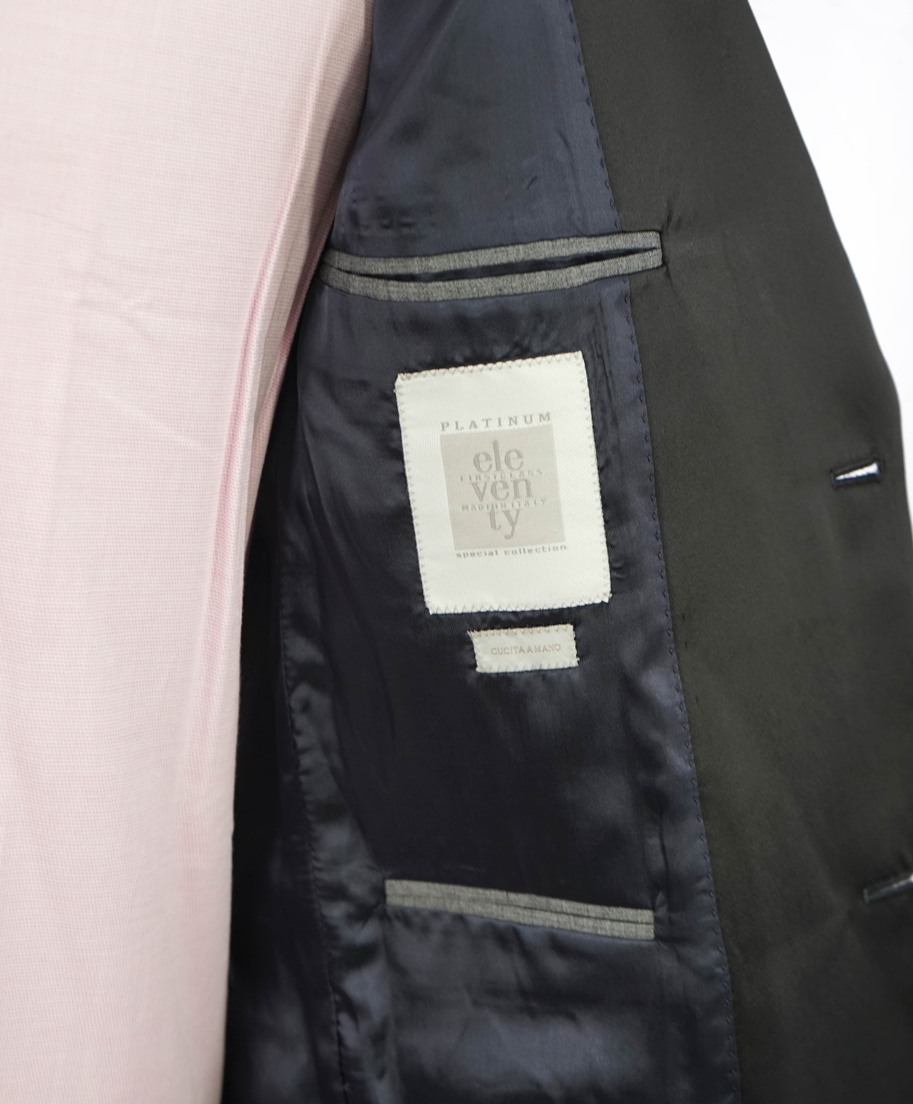 ELEVENTY - By LORO PIANA "ZELANDER" Black Peak Lapel Tuxedo - 40 (50 EU)