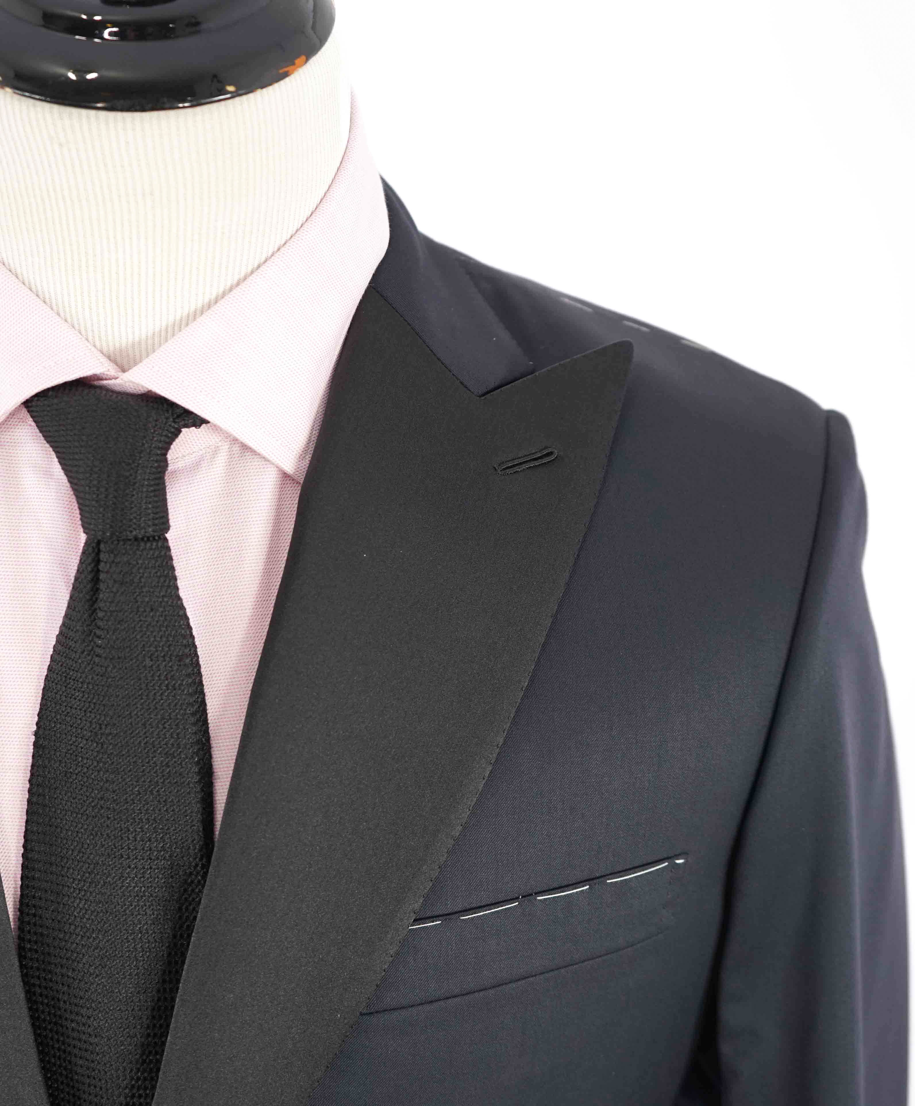 $5,995 BRIONI-*CELEB FAVORITE* Hand Made Navy Peak Lapel Tuxedo JACKET-38R