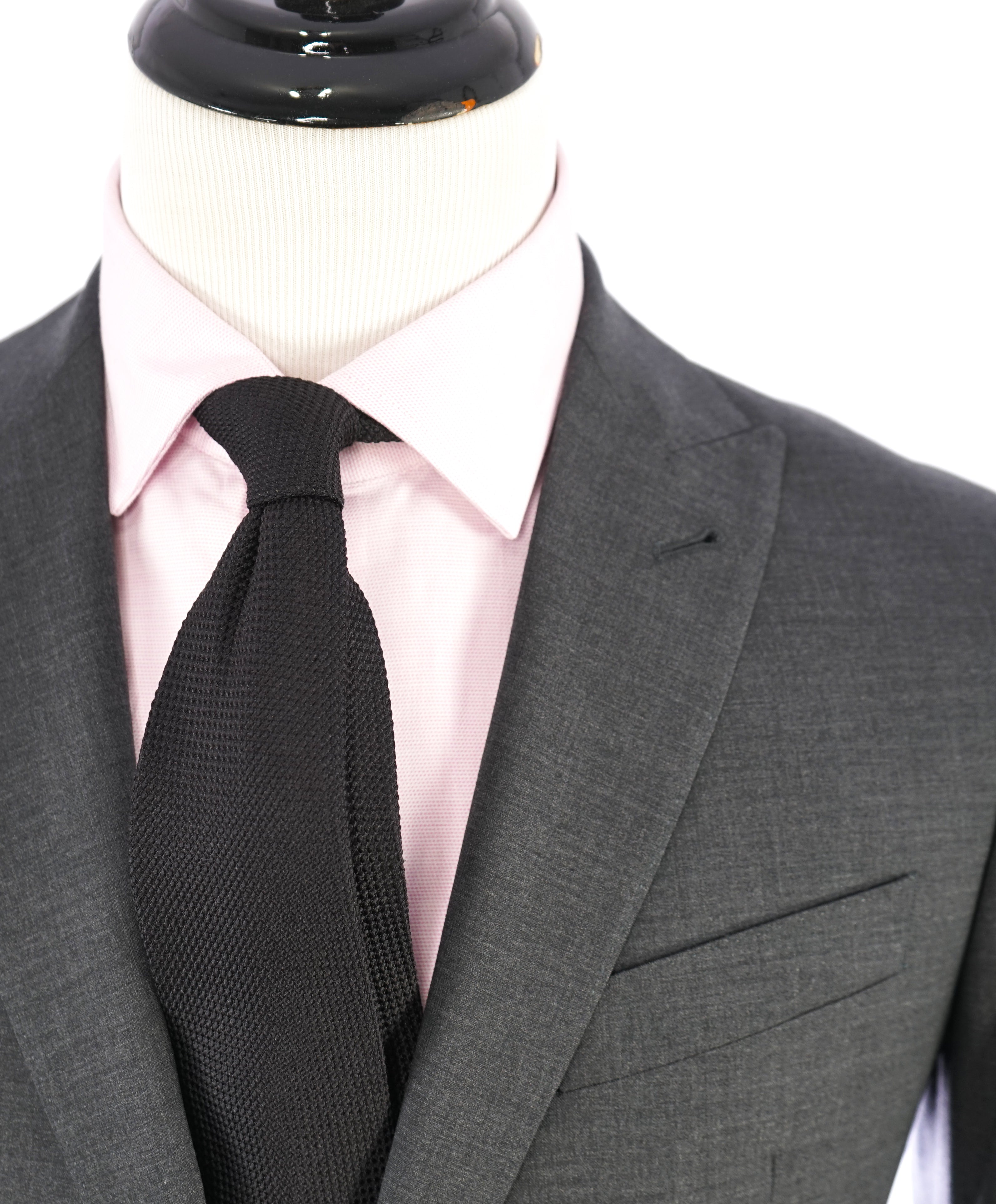 $1,895 ARMANI COLLEZIONI - Peak Lapel Charcoal Gray Suit "Slim Drop 8"- 38R