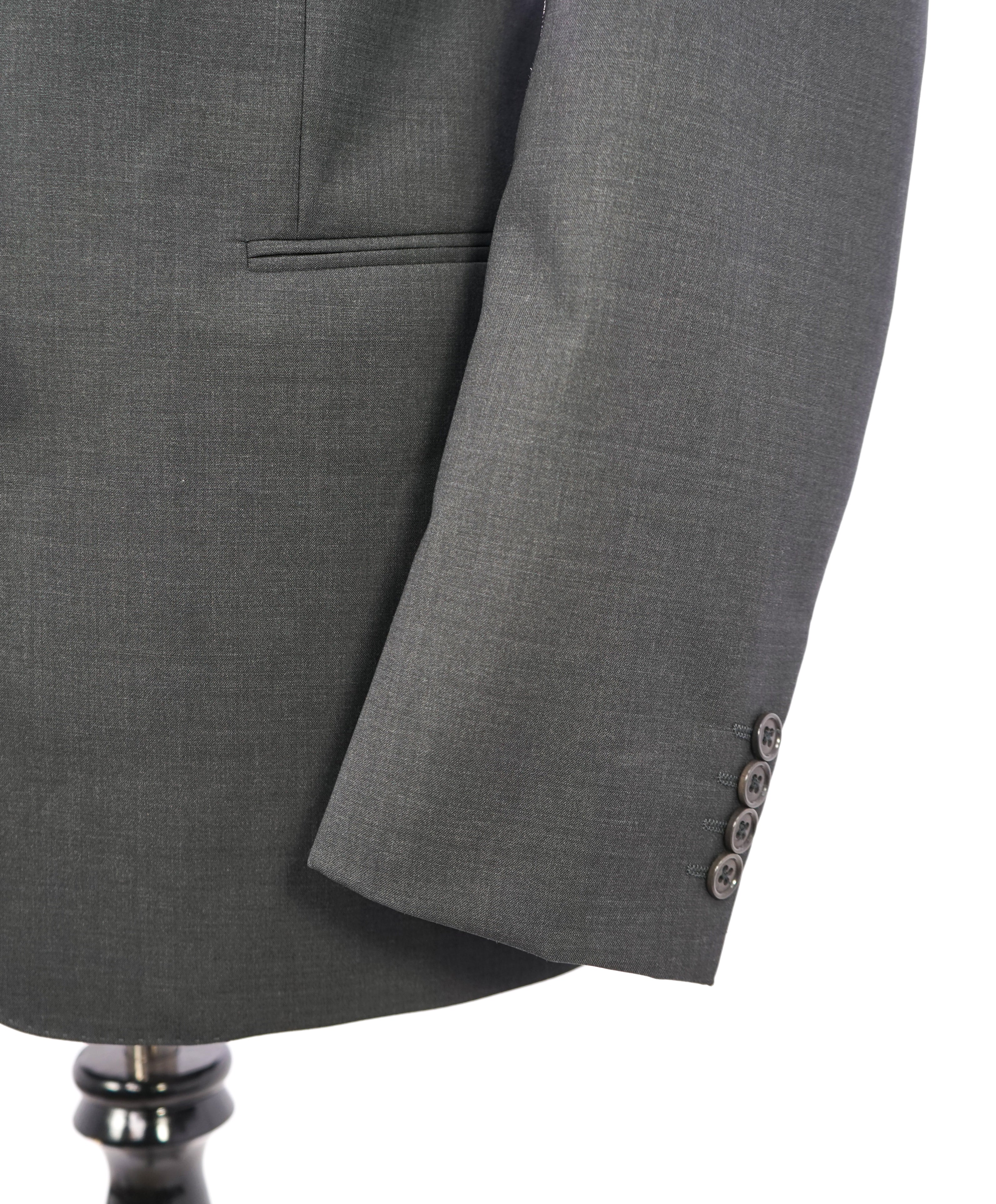 ARMANI COLLEZIONI - "G Line" Classic Gray Charcoal Notch Lapel Suit - 40R