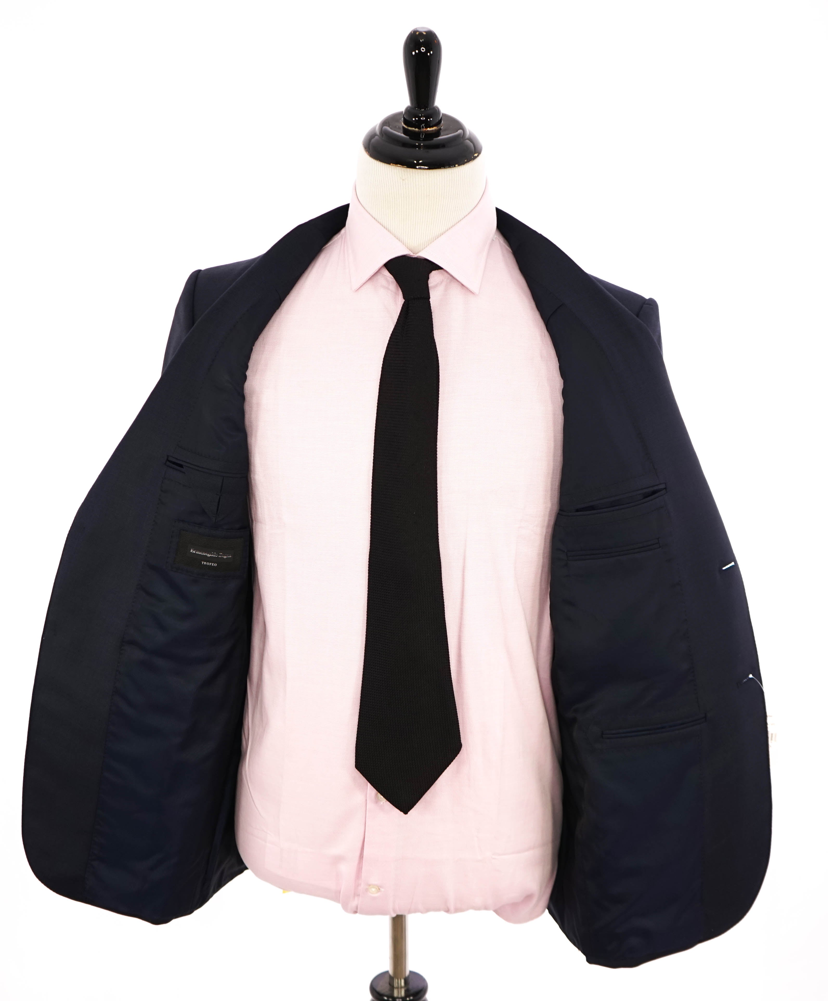 ERMENEGILDO ZEGNA -"TROFEO" *CLOSET STAPLE* Blue Textured Suit - 40R