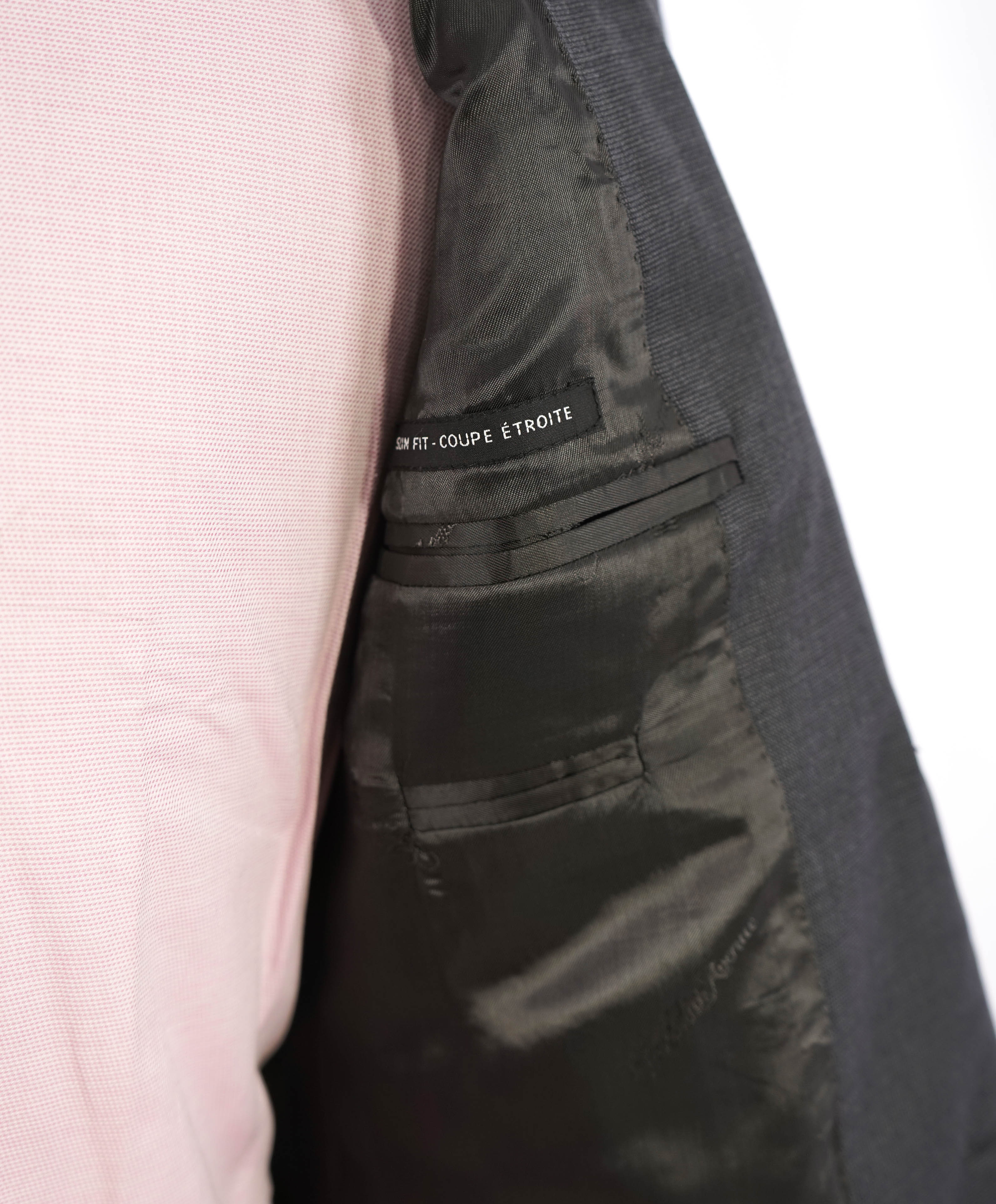 ERMENEGILDO ZEGNA - "Slim" SAKS FIFTH AVENUE Gray Textured Suit - 40S