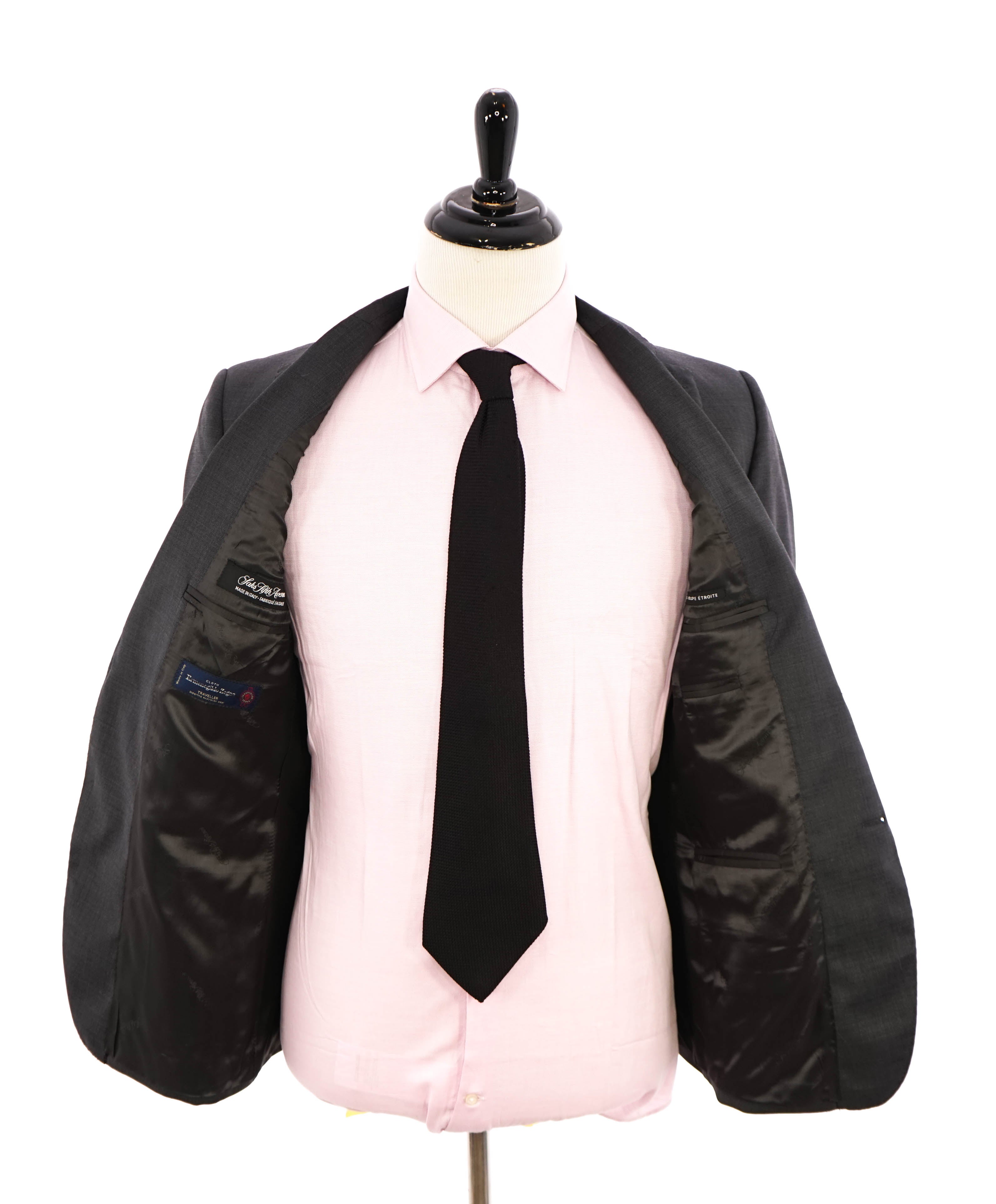 ERMENEGILDO ZEGNA - "Slim" SAKS FIFTH AVENUE Gray Textured Suit - 40S