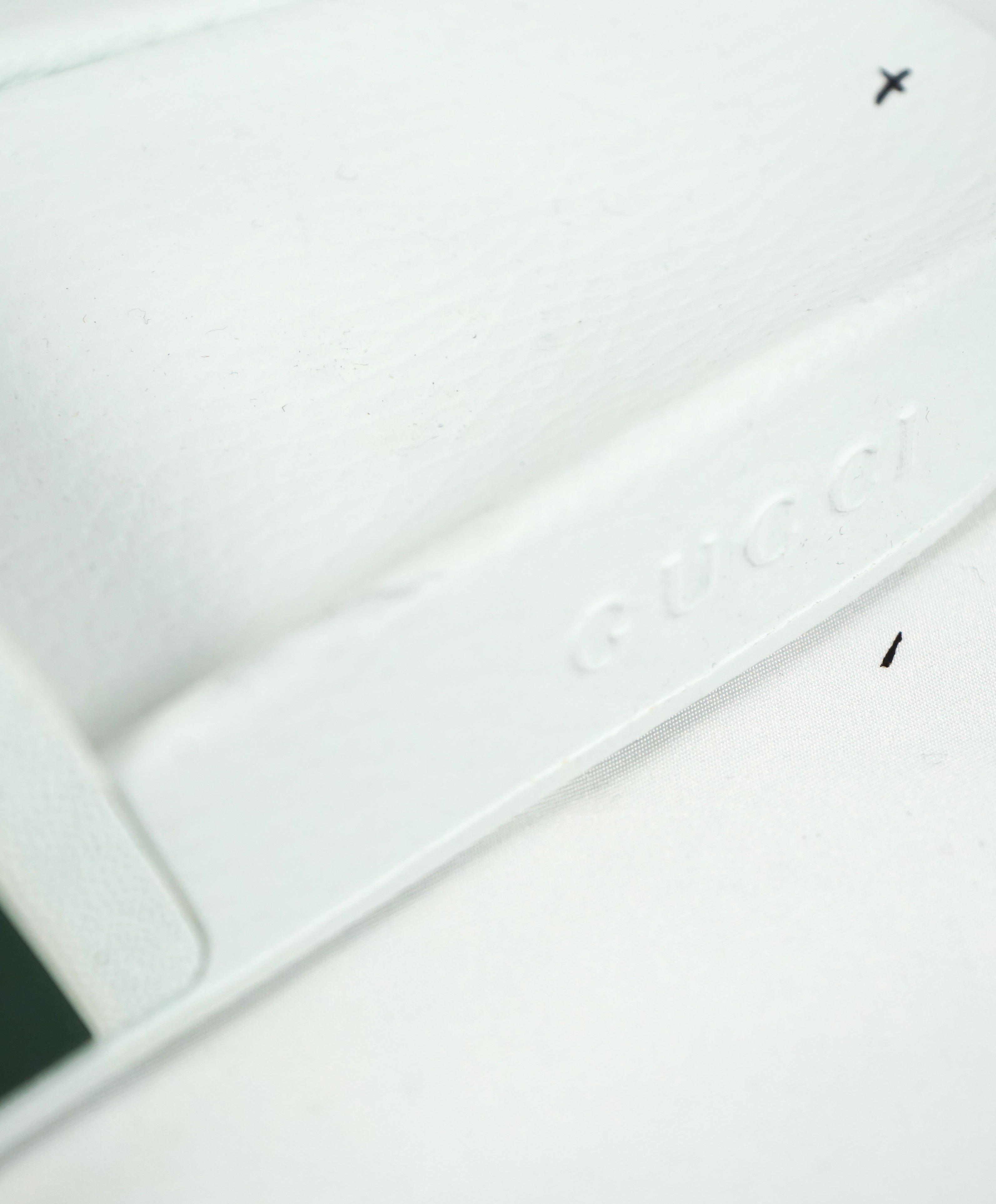 GUCCI - Iconic Green & Red Slides "72" White Slippers - 8