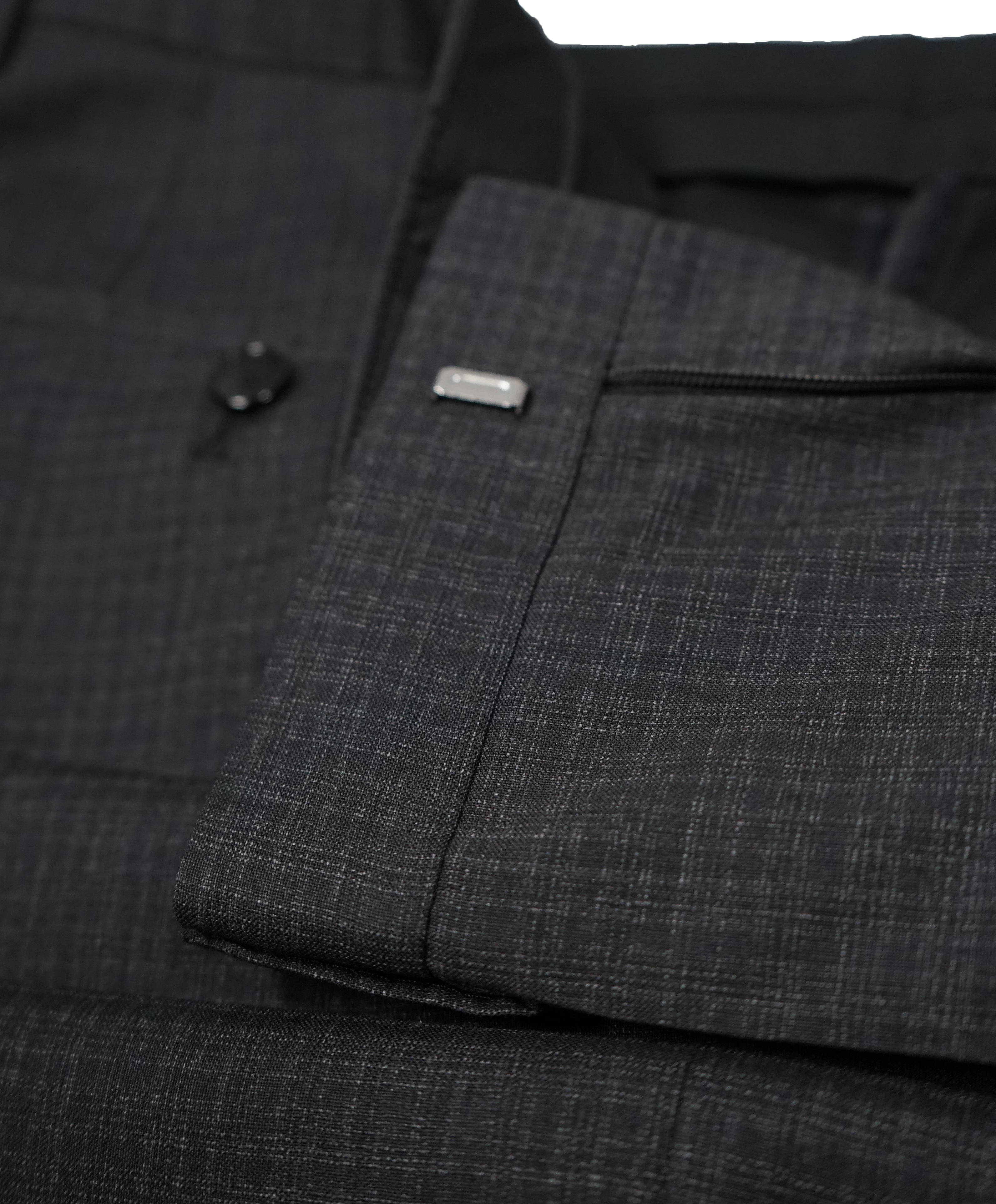 HUGO BOSS - Gray Plaid Flat Front Dress Pants - 34W