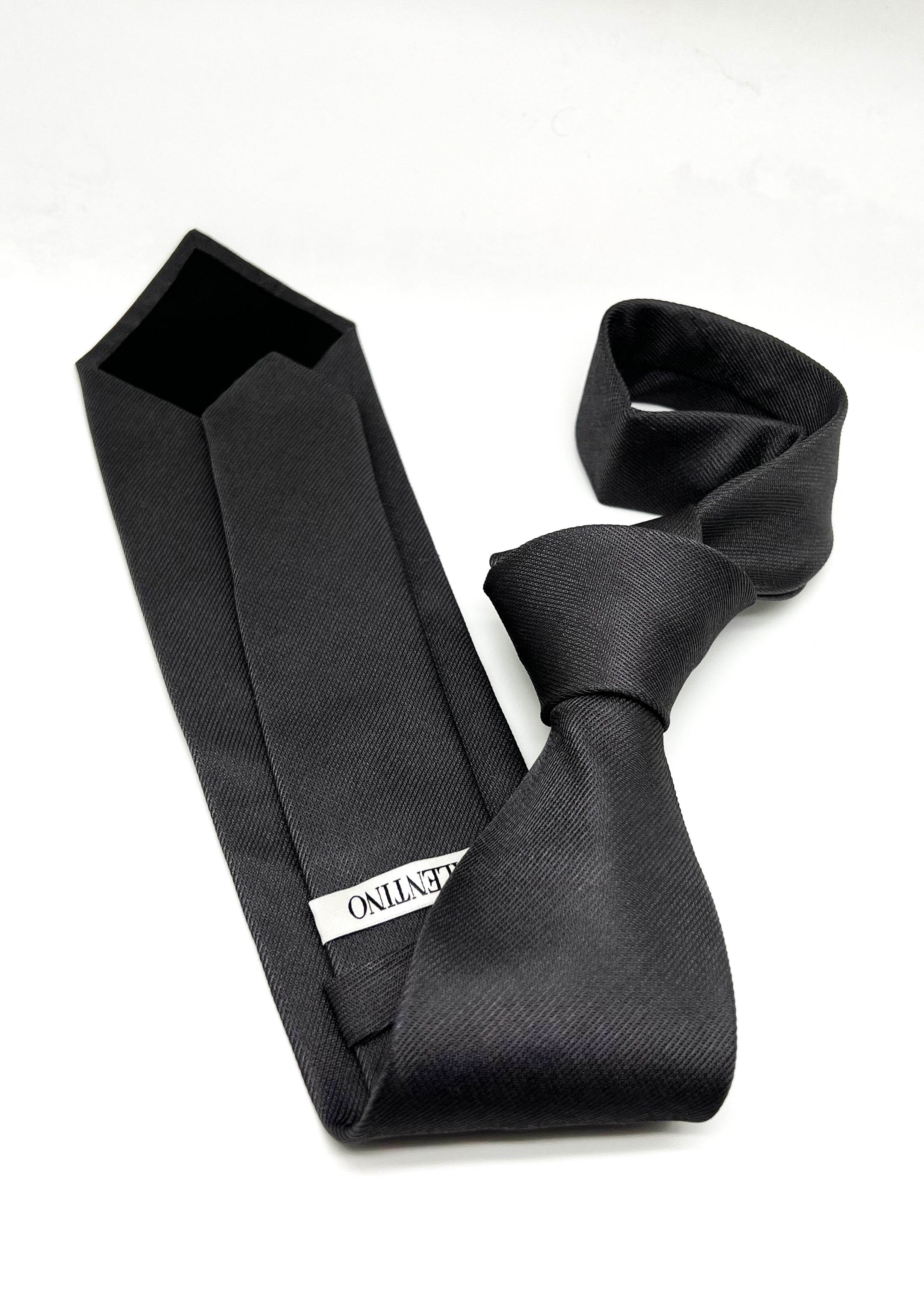 $225 VALENTINO GARAVANI - Gray Textured *CLOSET STAPLE* 3.25"- Tie