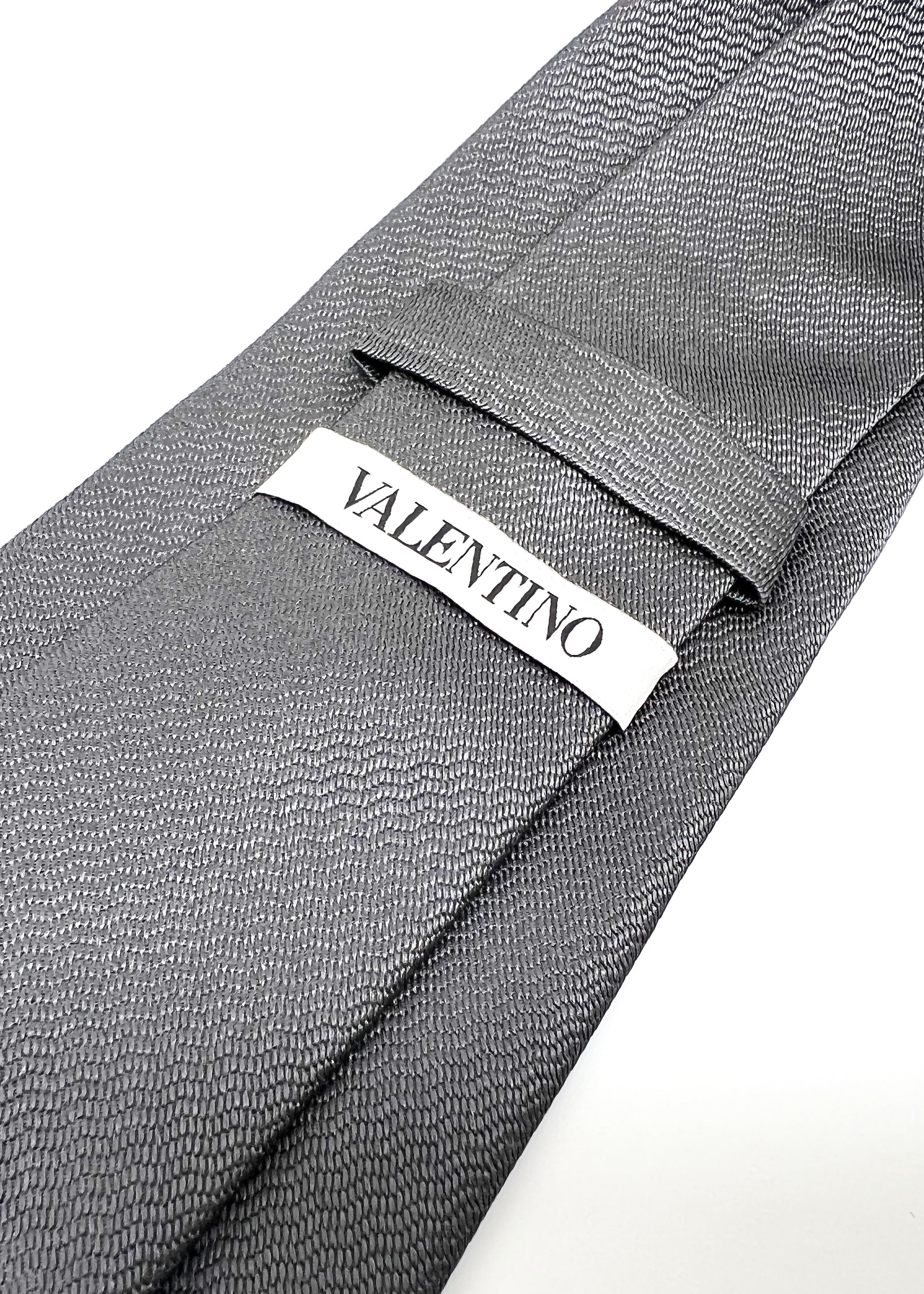 $225 VALENTINO GARAVANI - Micro Swirl Gray *CLOSET STAPLE* 3.25"- Tie