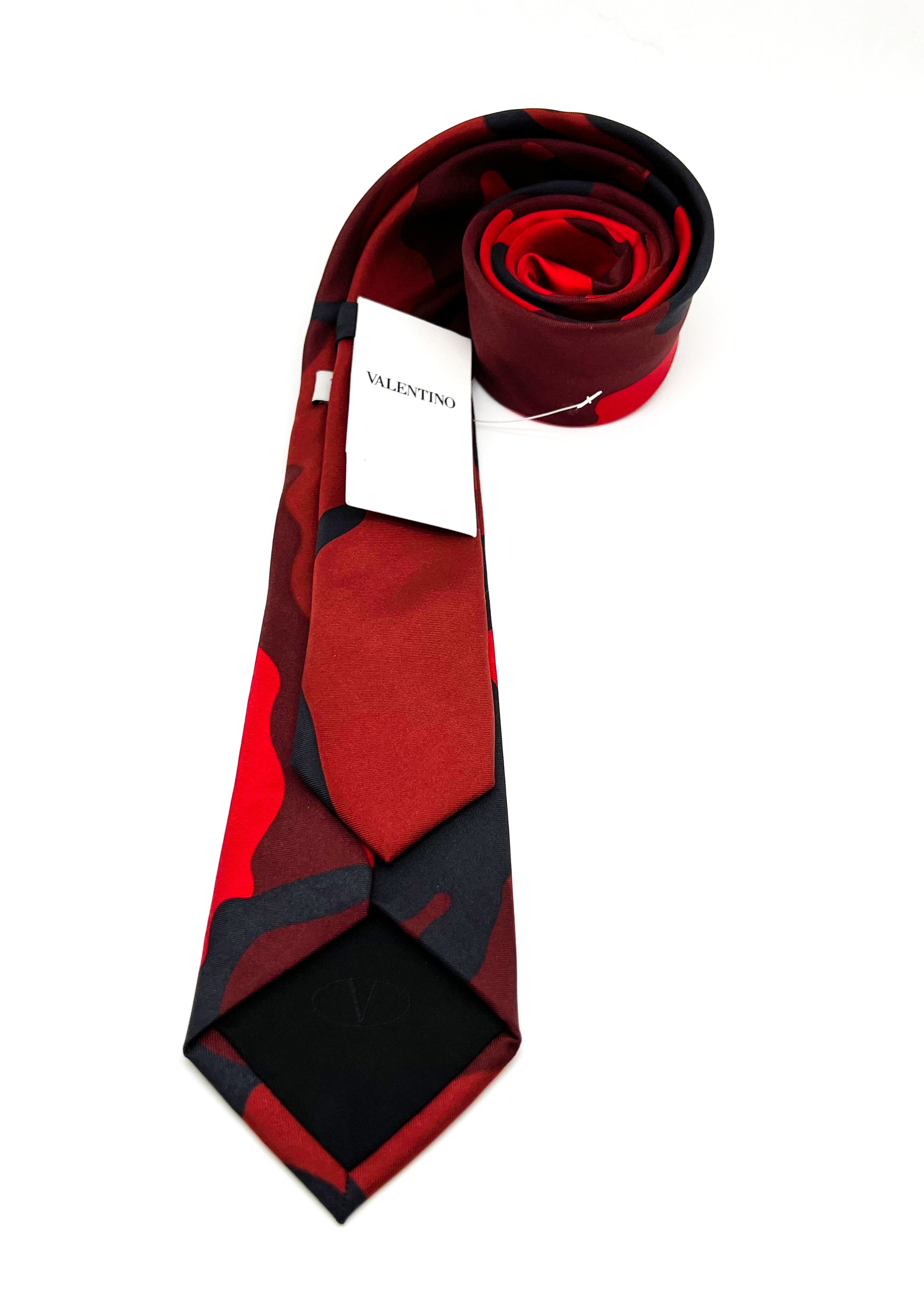 $220 VALENTINO - ICONIC Red Camouflage Patterned Tie Silk 2.5" - Tie