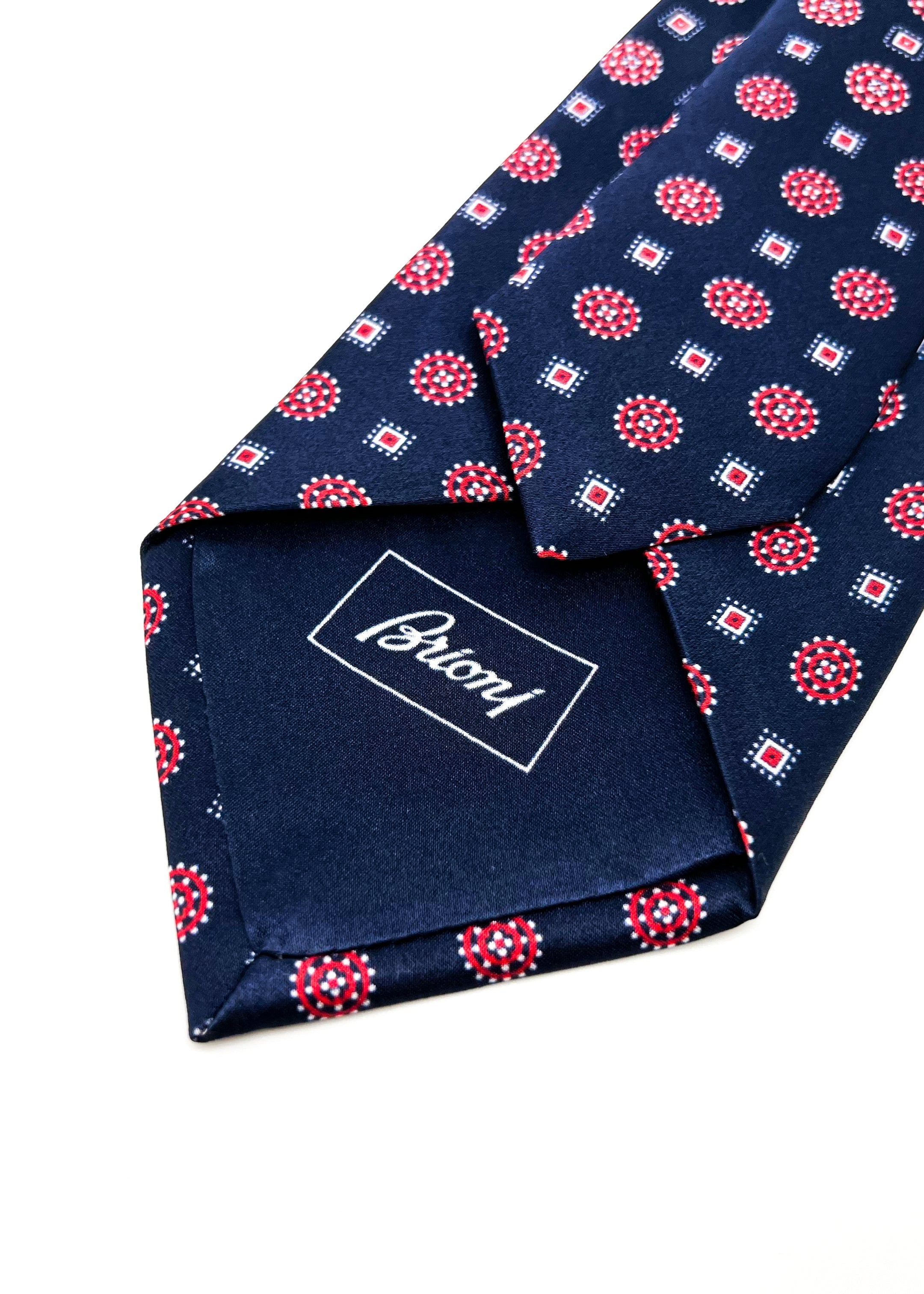 $240 BRIONI - Gradient Medallion Pattern Navy & Red Silk 3" - Tie