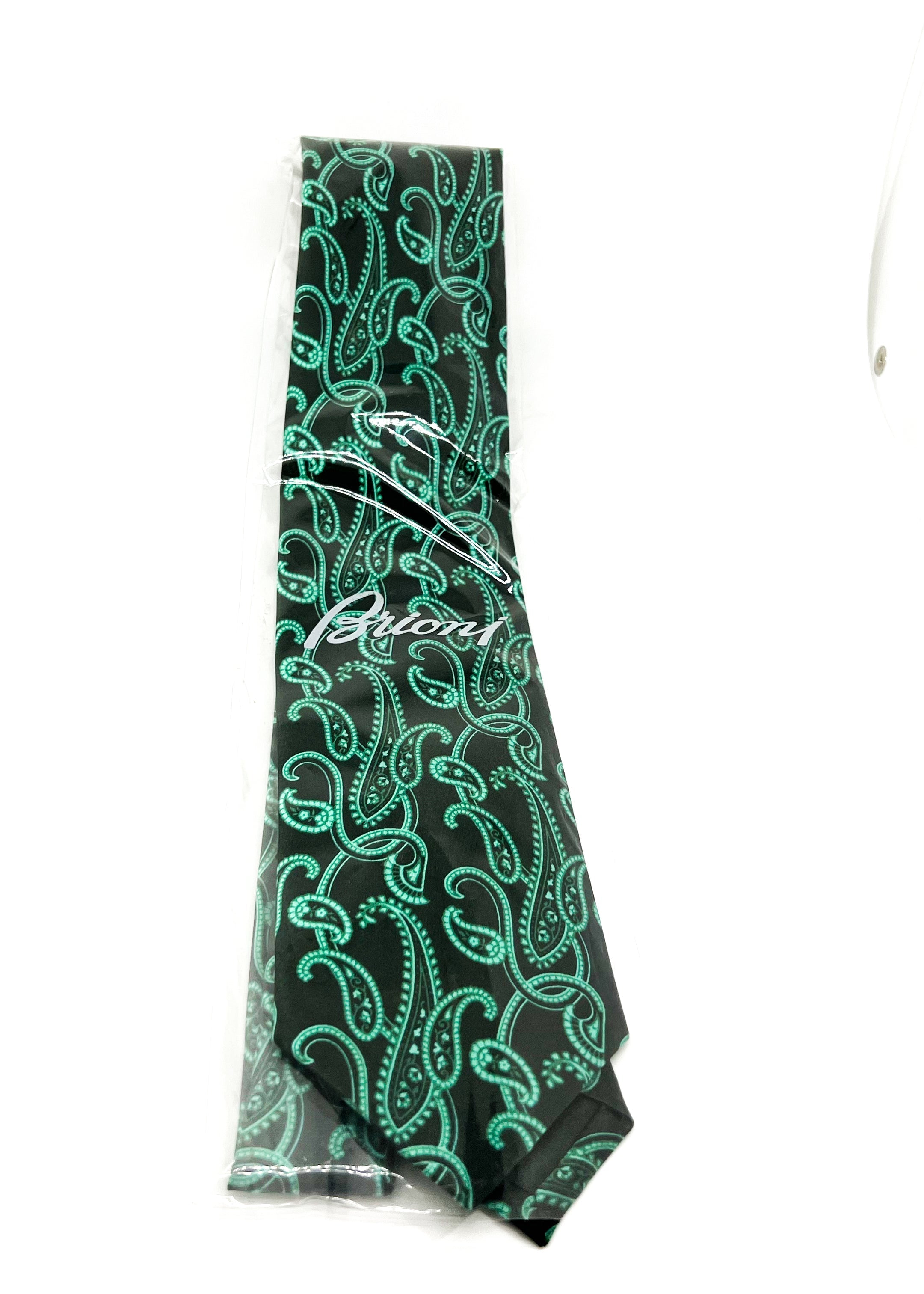 $240 BRIONI - Bold Green Large Paisley Silk 3" - Tie