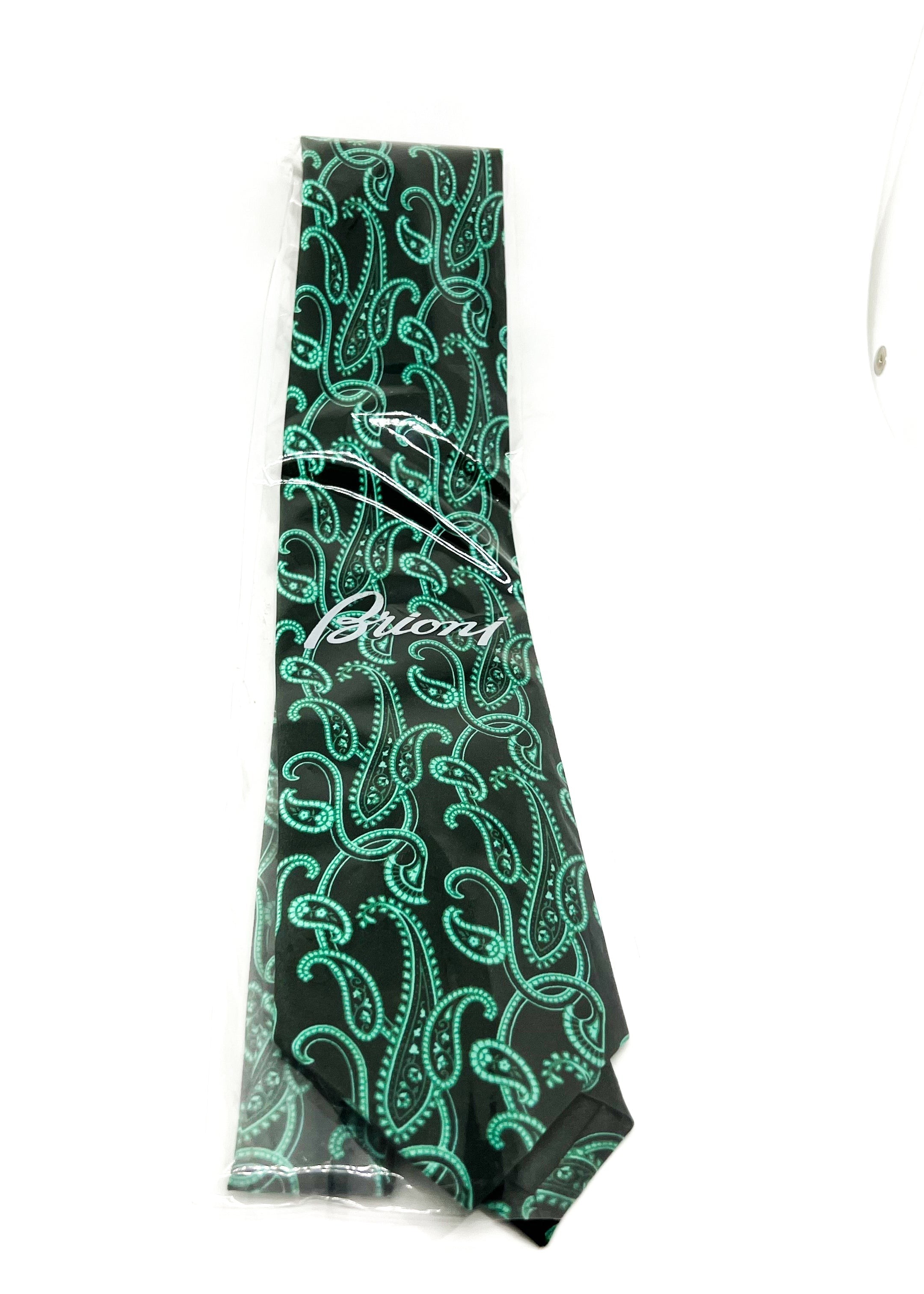 $240 BRIONI - Bold Green Large Paisley Silk 3" - Tie