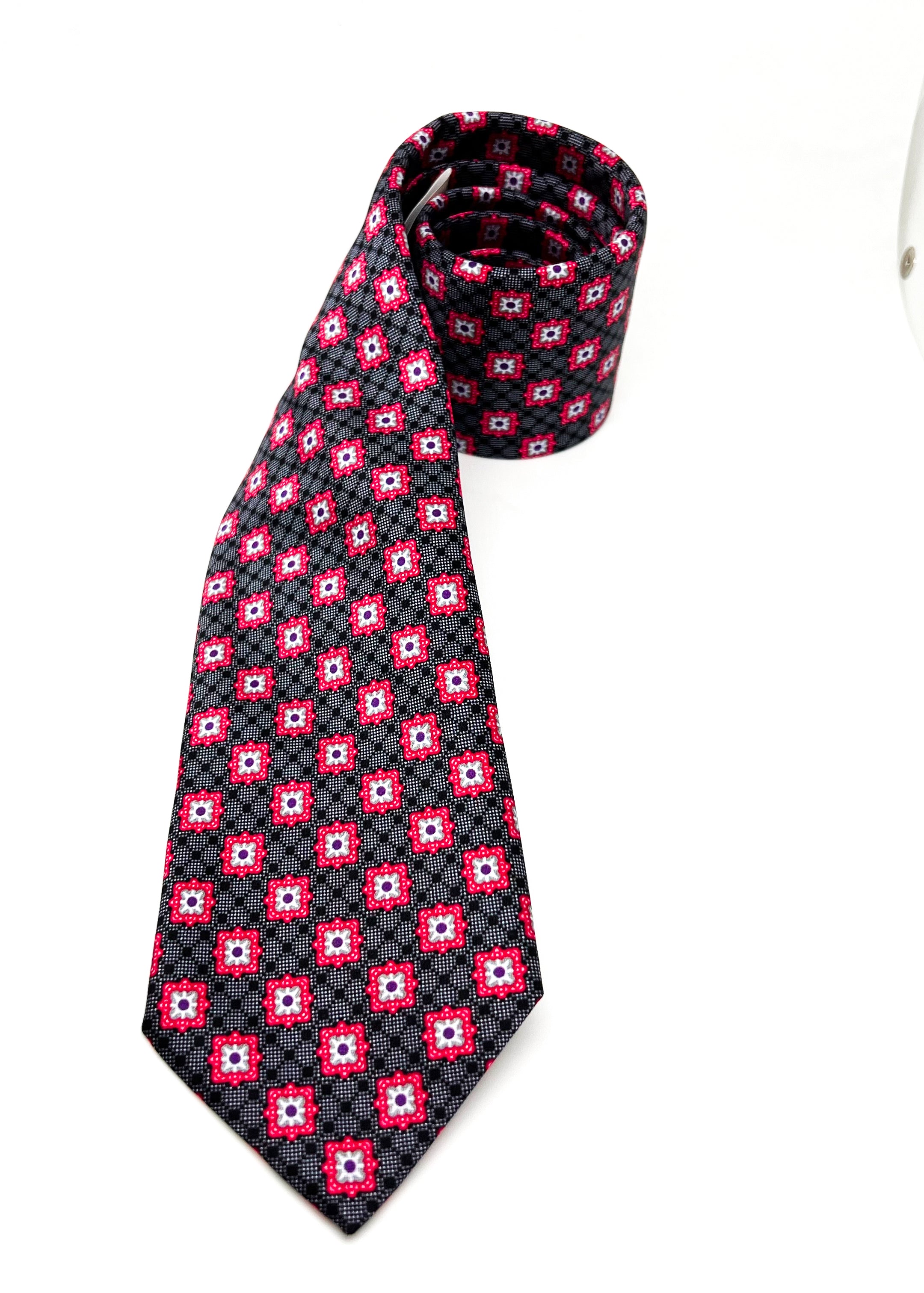 $240 BRIONI - Floral Intricate Red & Gray Pattern Silk 3" - Tie