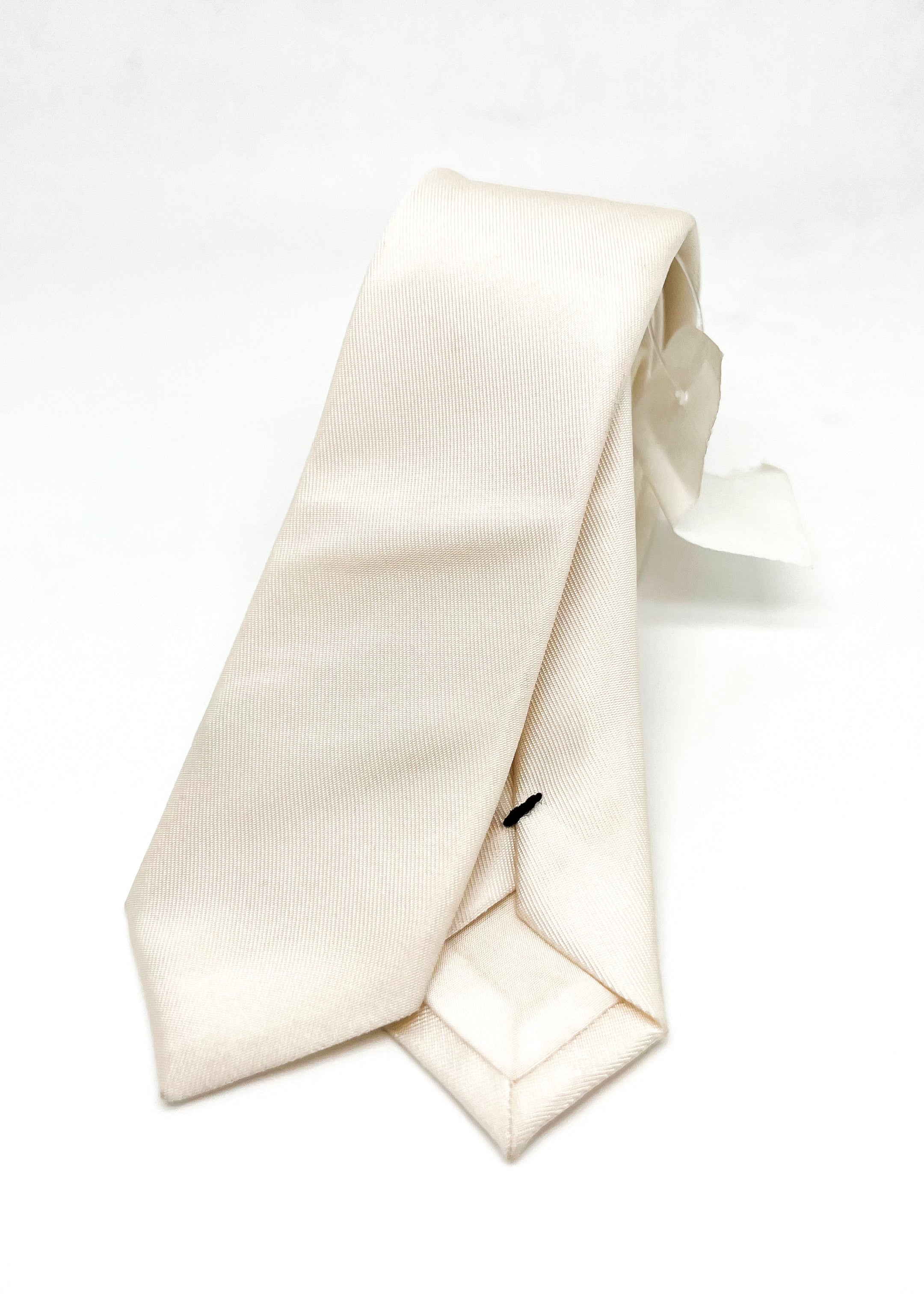 $220 BALENCIAGA - PARIS Off White Skinny Silk Tie 2.0" - Tie