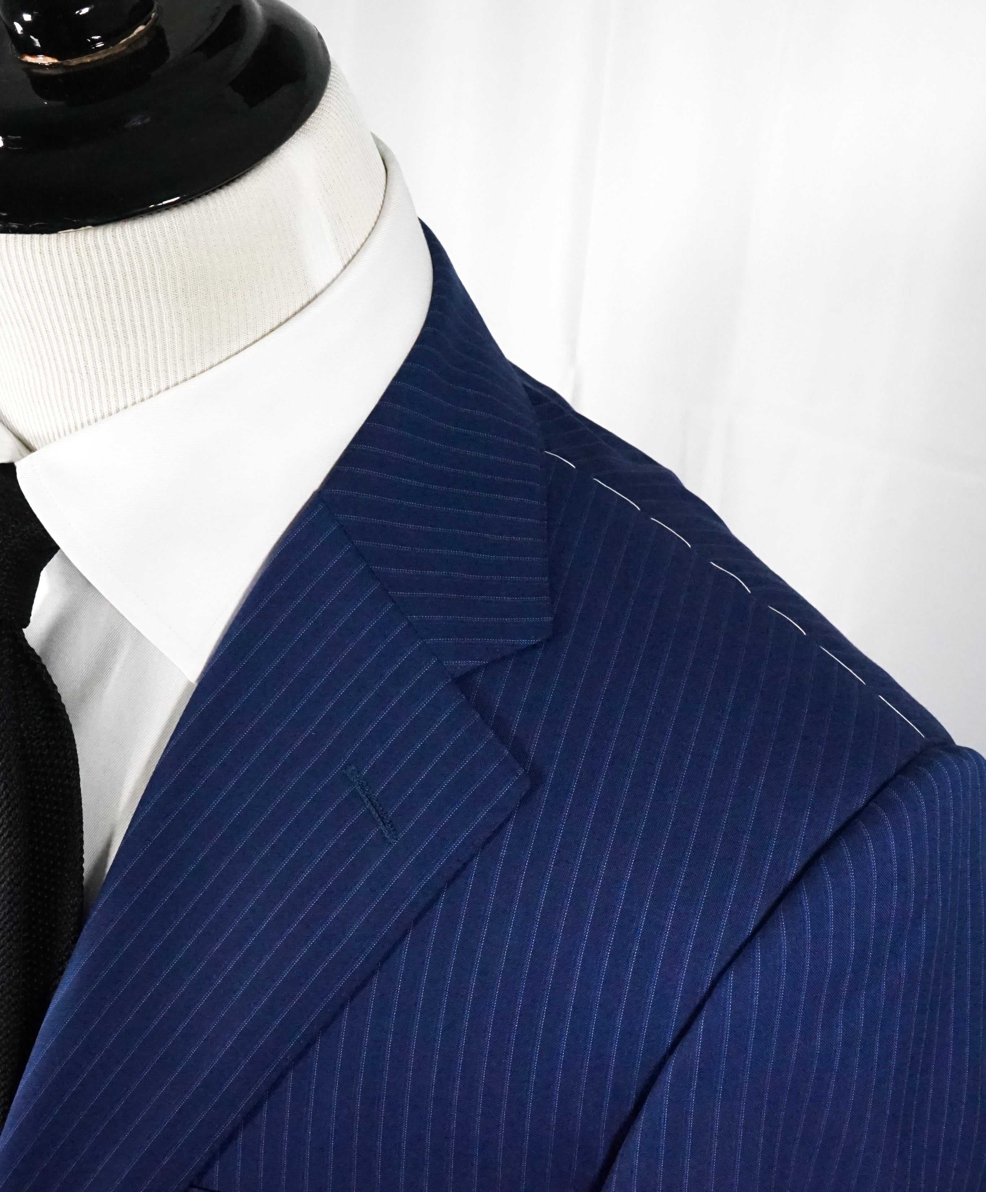 CORNELIANI - Cobalt Blue Stripe Suit Super Fine 15,75 Microns Suit - 42R