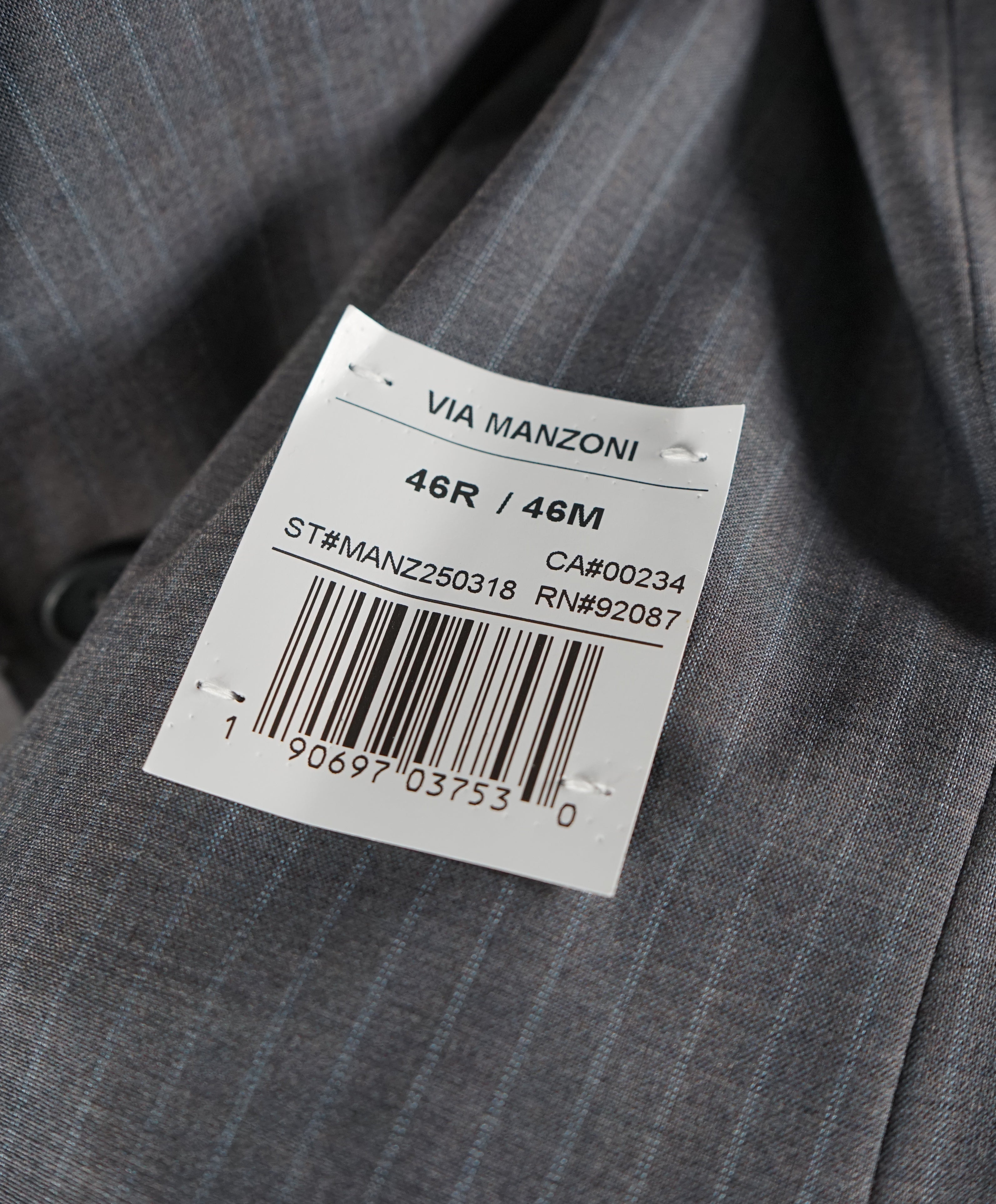 SAKS FIFTH AVENUE - Trim Fit Gray & Blue Stripe Wool Suit - 46R