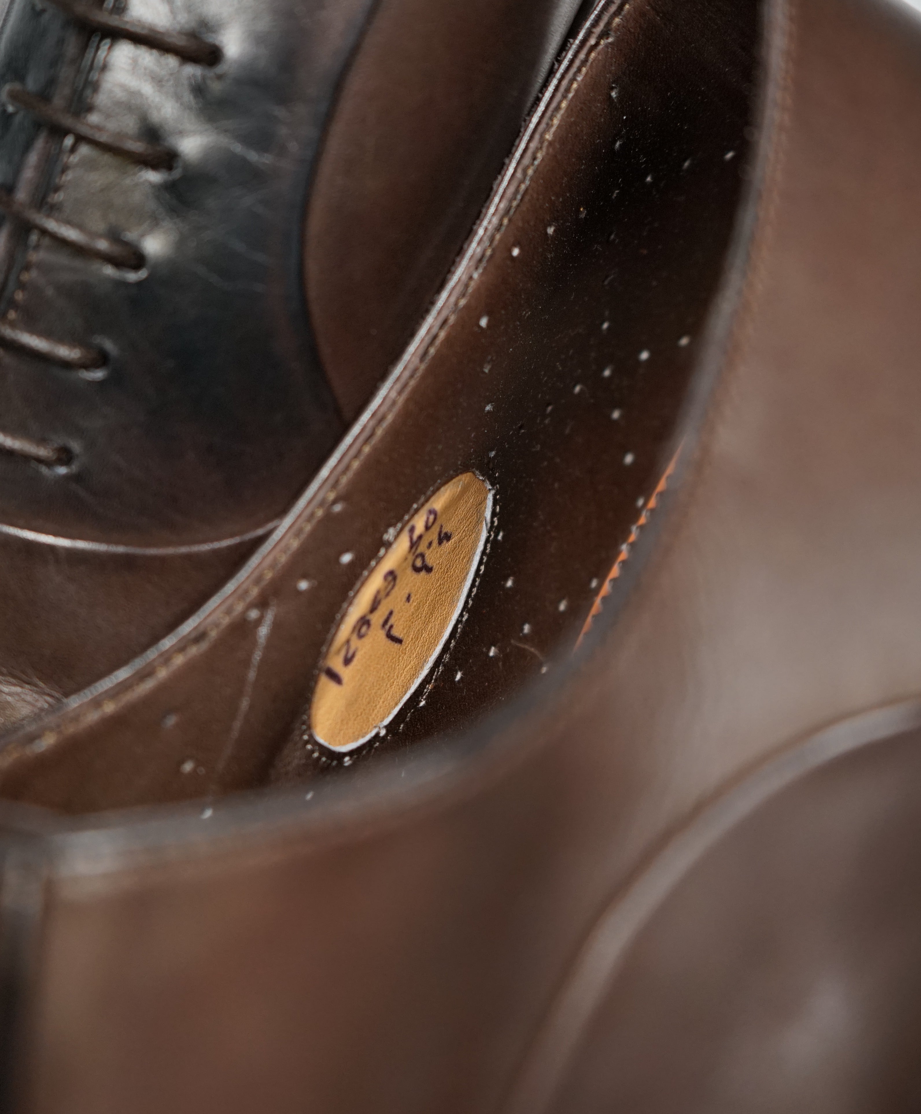SANTONI - "GOODYEAR WELT” Hand Patina Brown Premium Grade Oxfords - 10.5