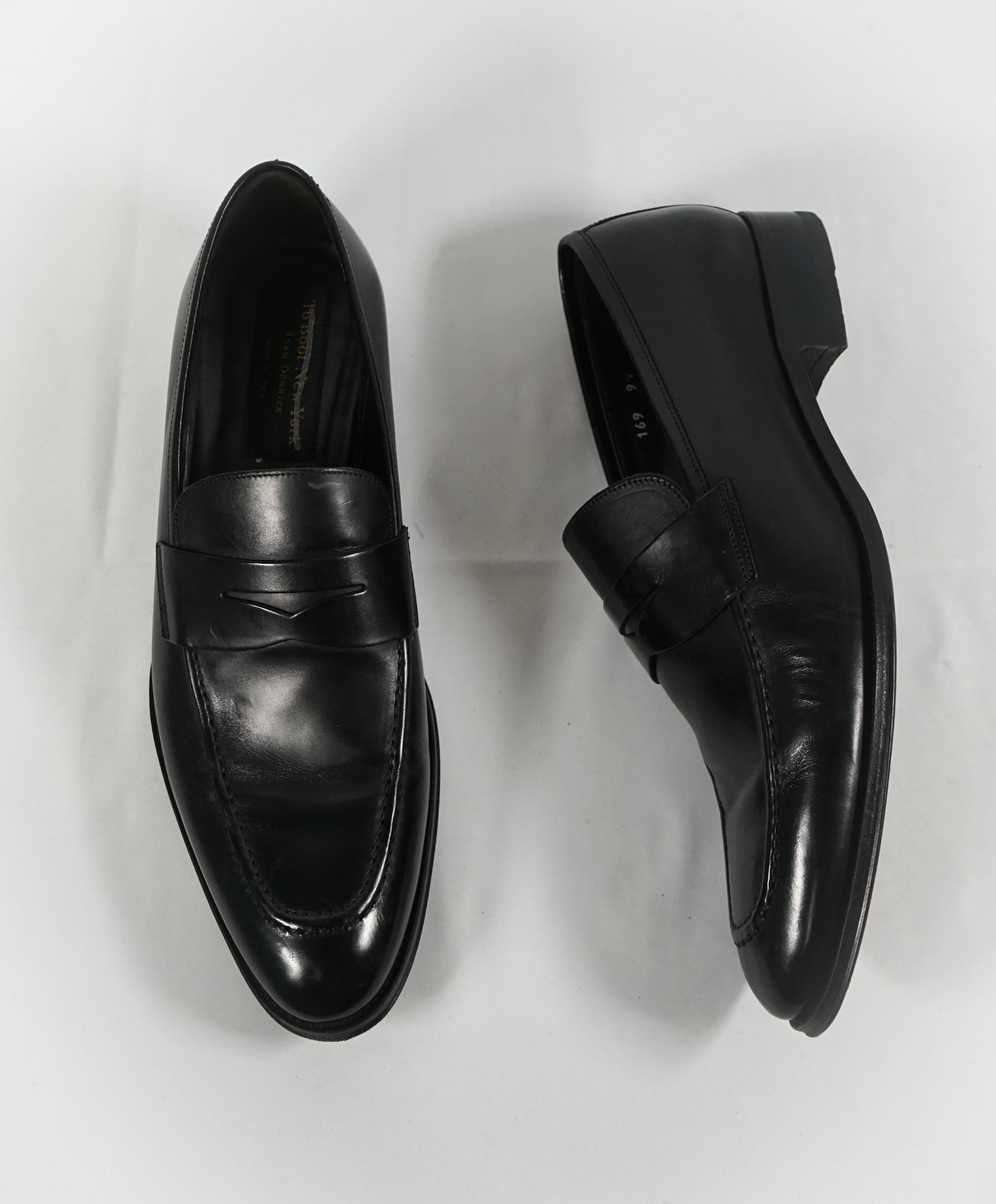 TO BOOT NEW YORK - “James” Black Round Toe Penny Loafers - 9.5