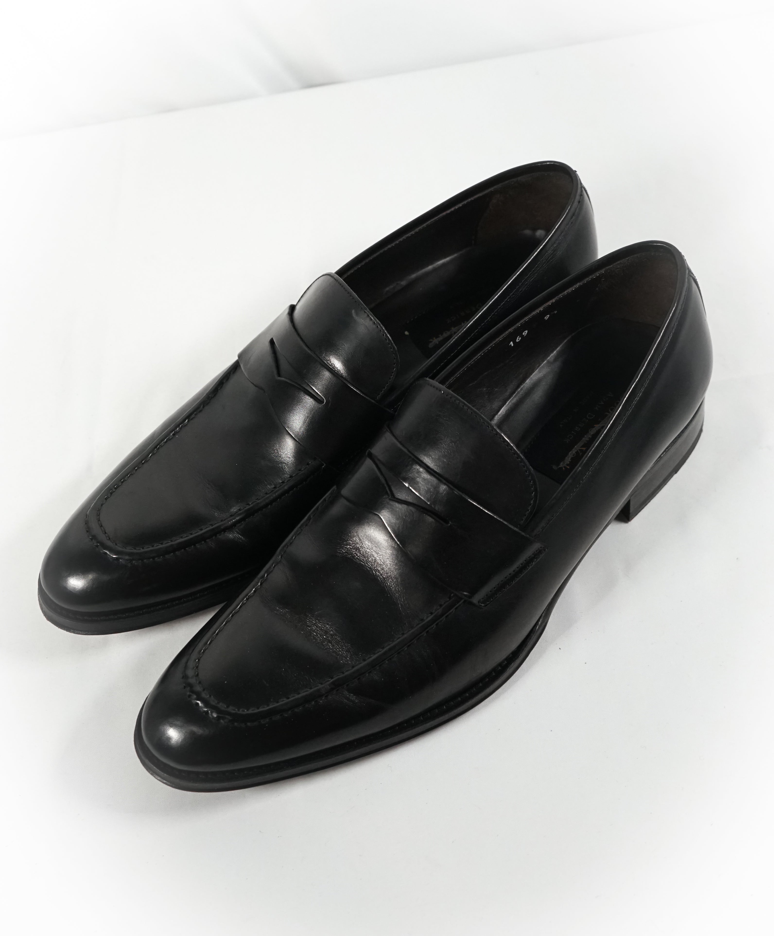 TO BOOT NEW YORK - “James” Black Round Toe Penny Loafers - 9.5