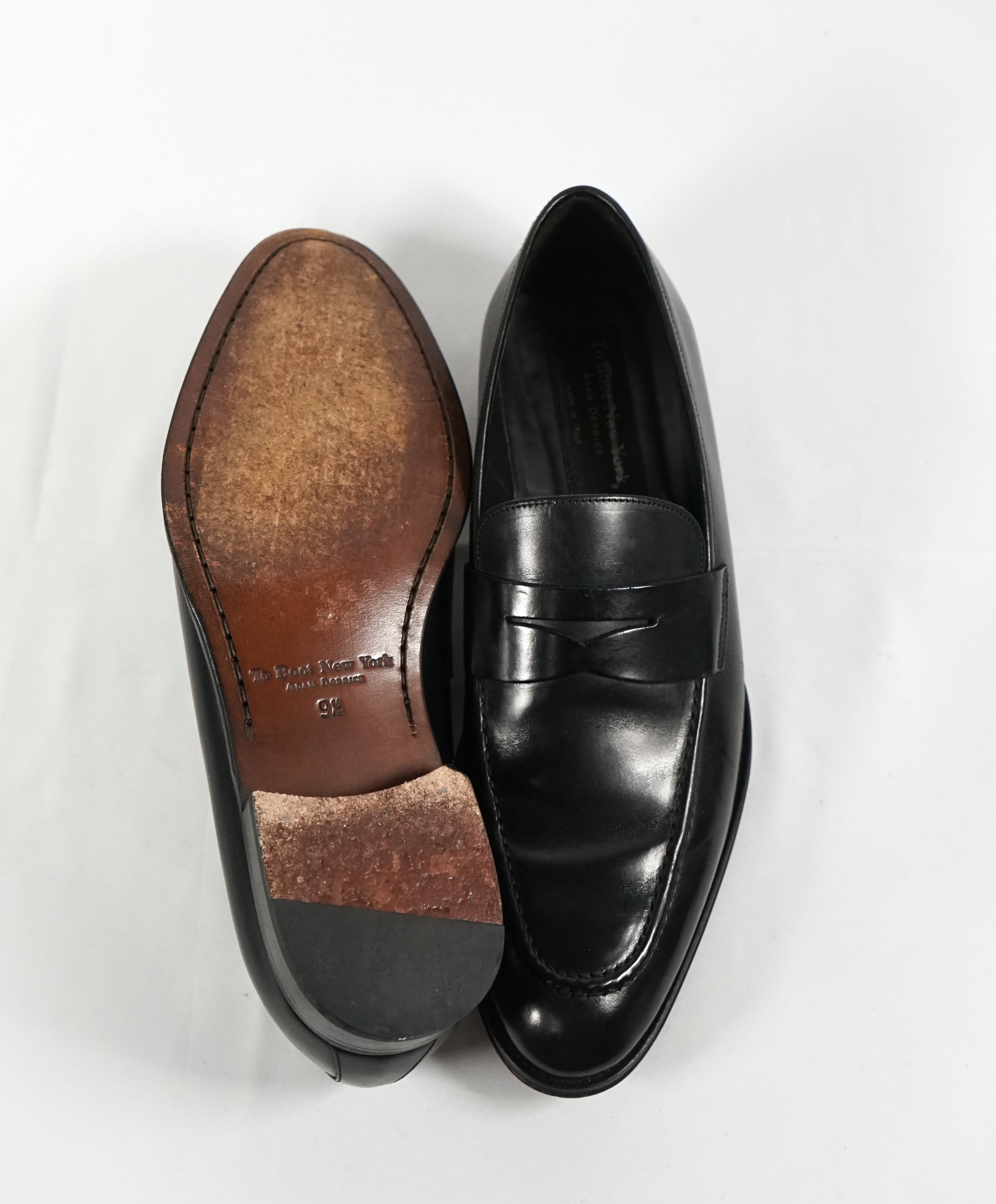 TO BOOT NEW YORK - “James” Black Round Toe Penny Loafers - 9.5