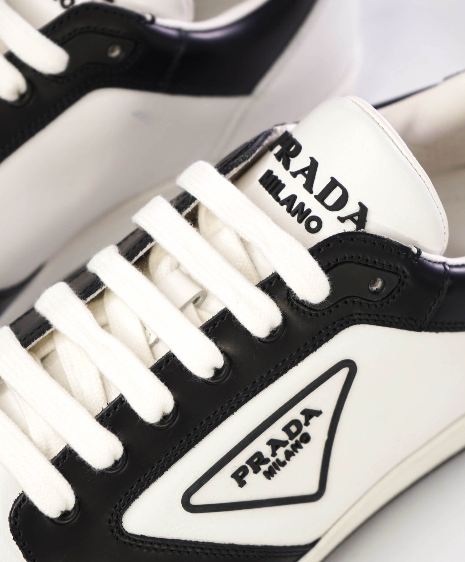 Prada *DOWNTOWN* White/Black Leather Sneaker Footwear 9US (8IT)