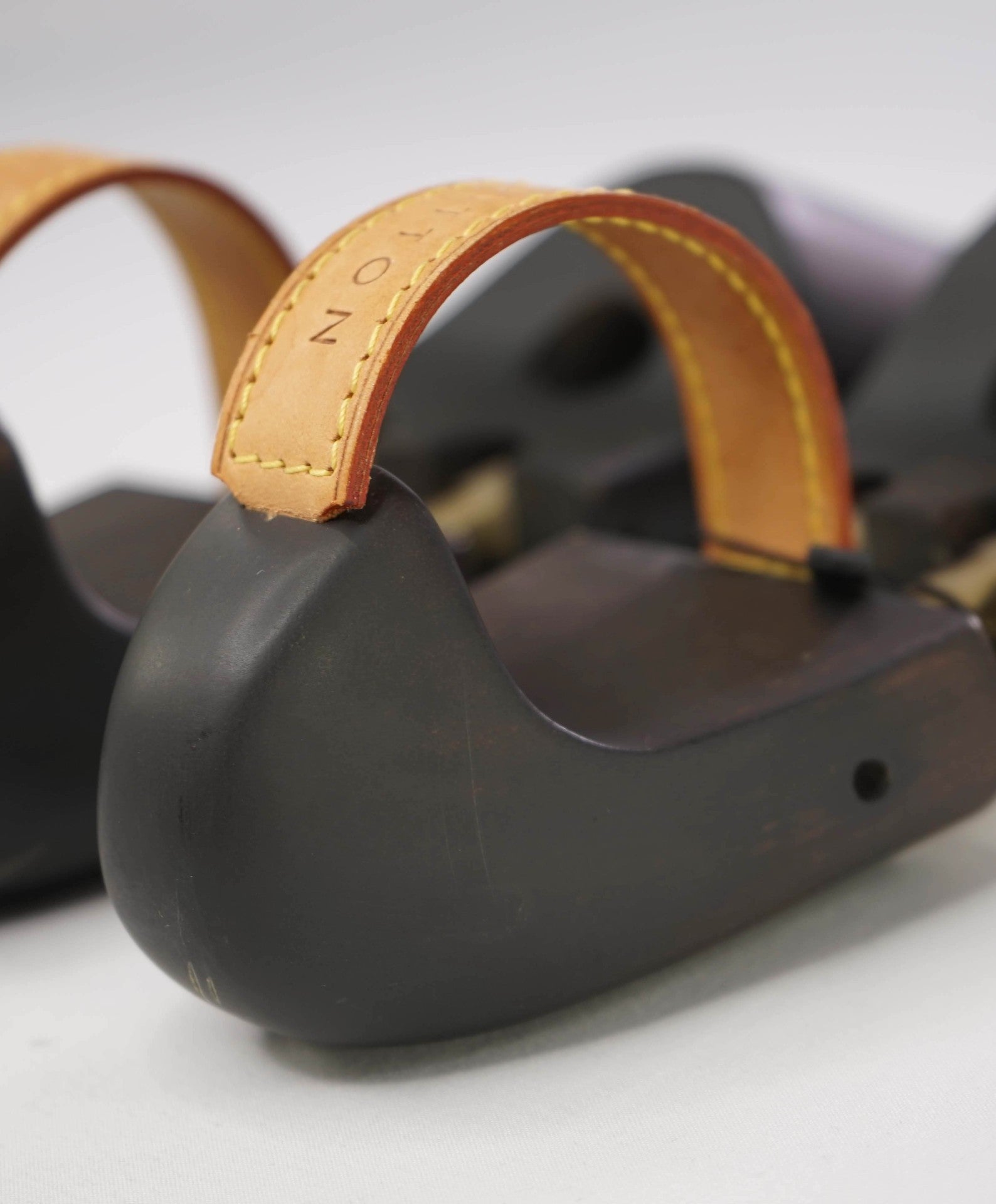 LOUIS VUITTON Black Cedar Wood / Leather Shoetree 8US (7IT)