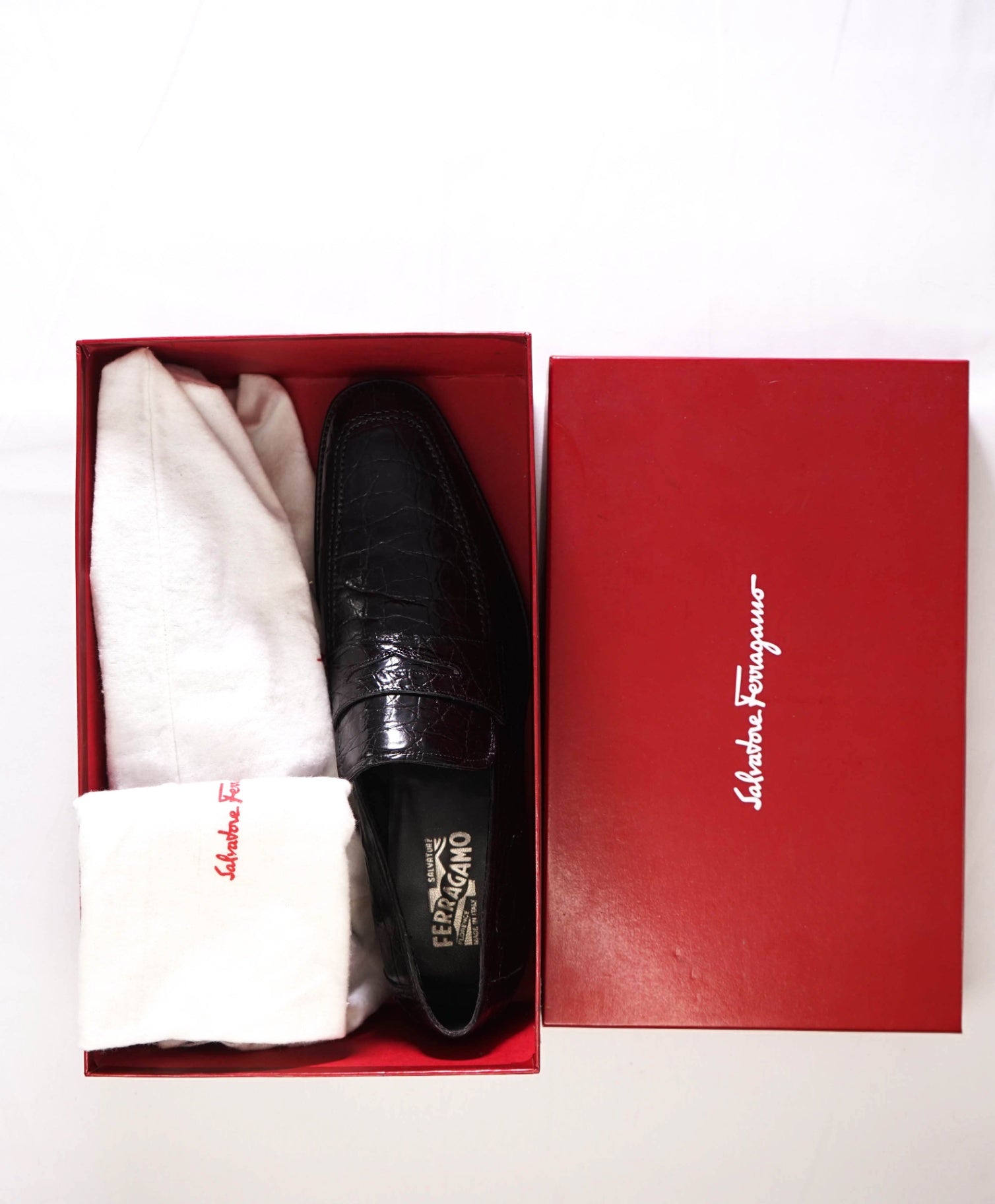 $2,100 Salvatore Ferragamo Black Crocodile Loafer Footwear 12 D