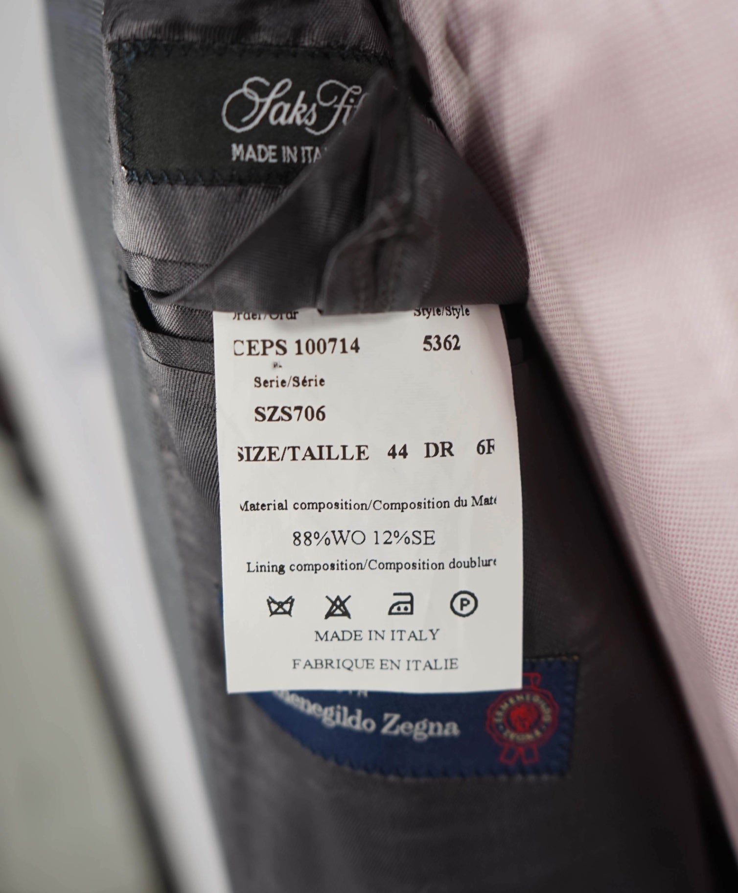 $895 Saks 5th Ave/ERMENEGILDO ZEGNA Slim Wool/Silk Blazer 44R